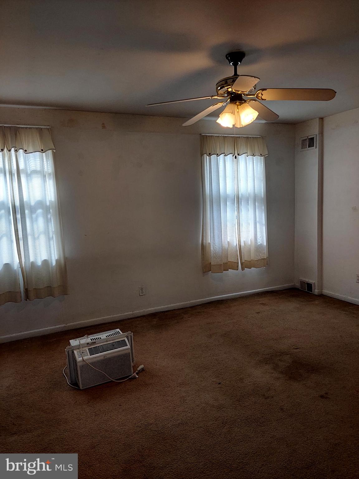 PHILADELPHIA - Residential