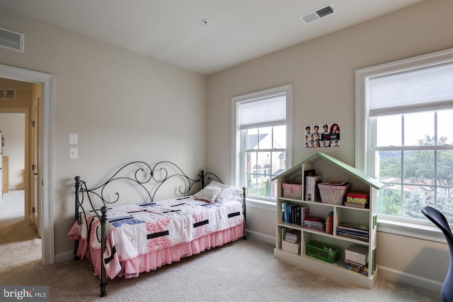 MEADOWVALE - Residential Lease