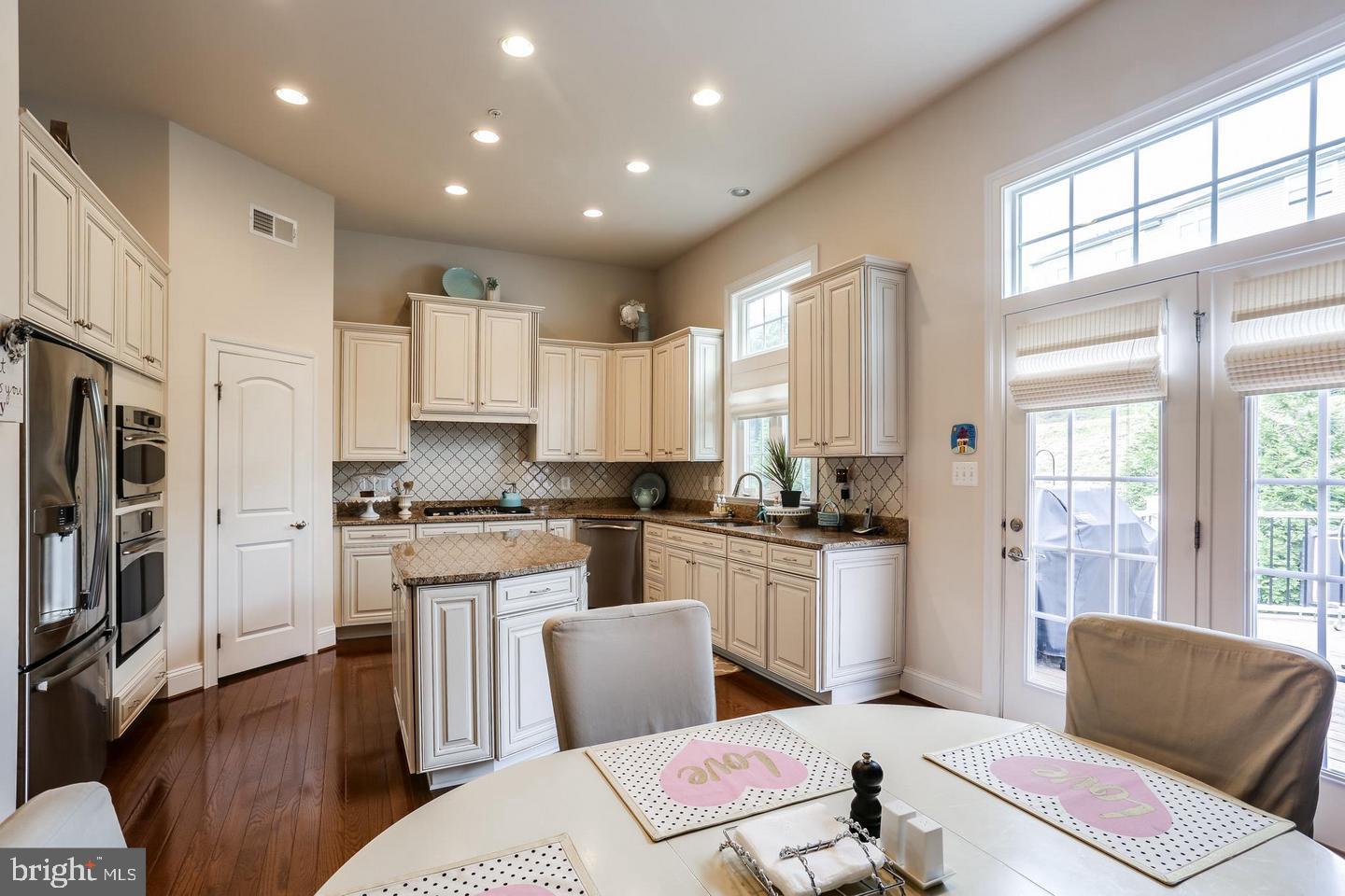 MEADOWVALE - Residential Lease