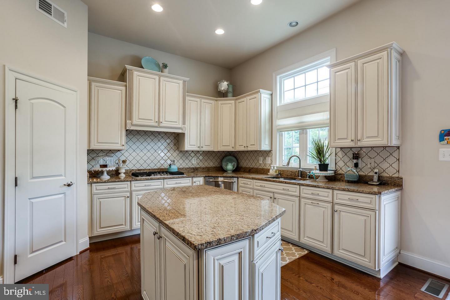 MEADOWVALE - Residential Lease