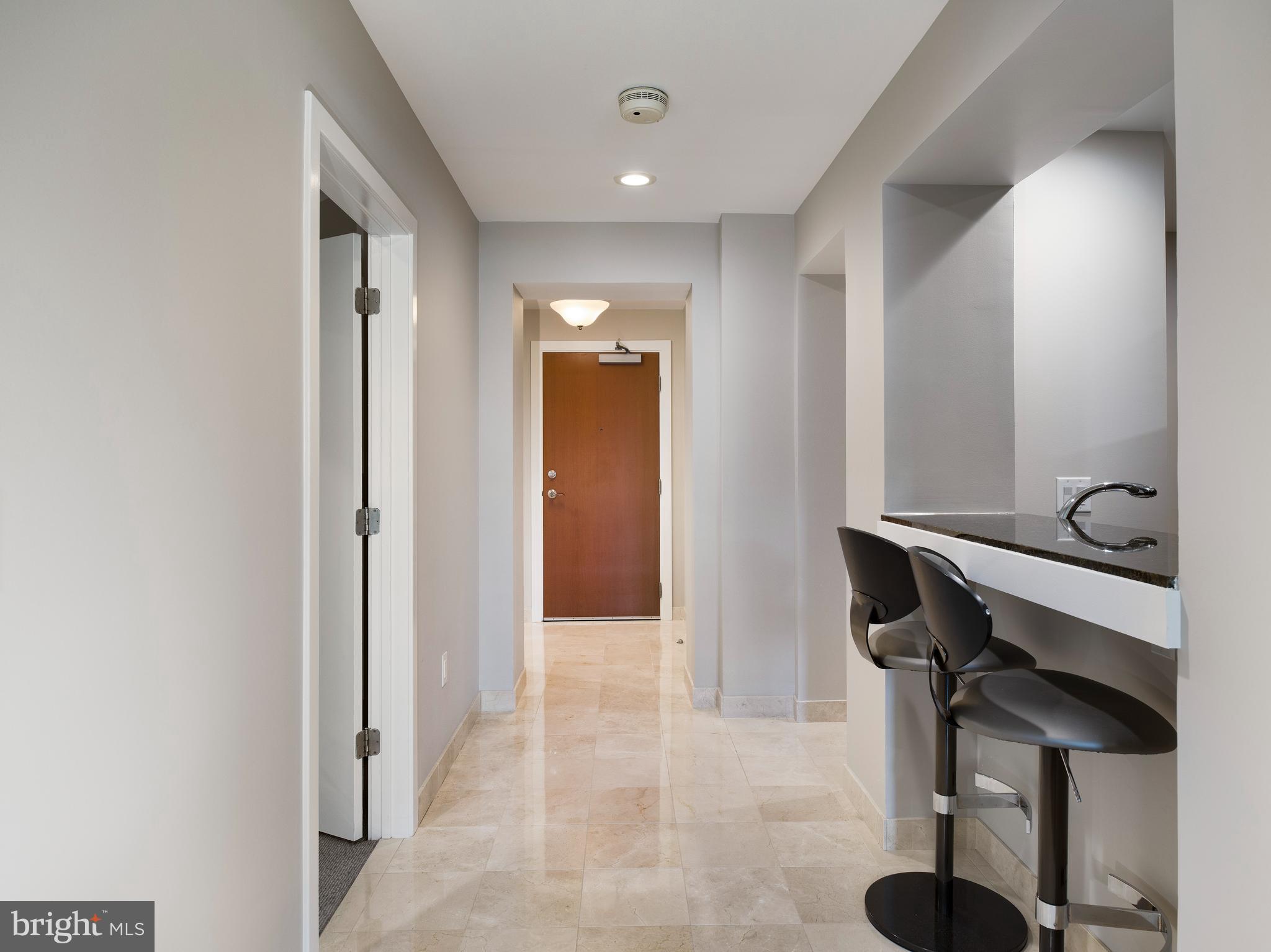 190 PRESIDENTIAL BOULEVARD 306