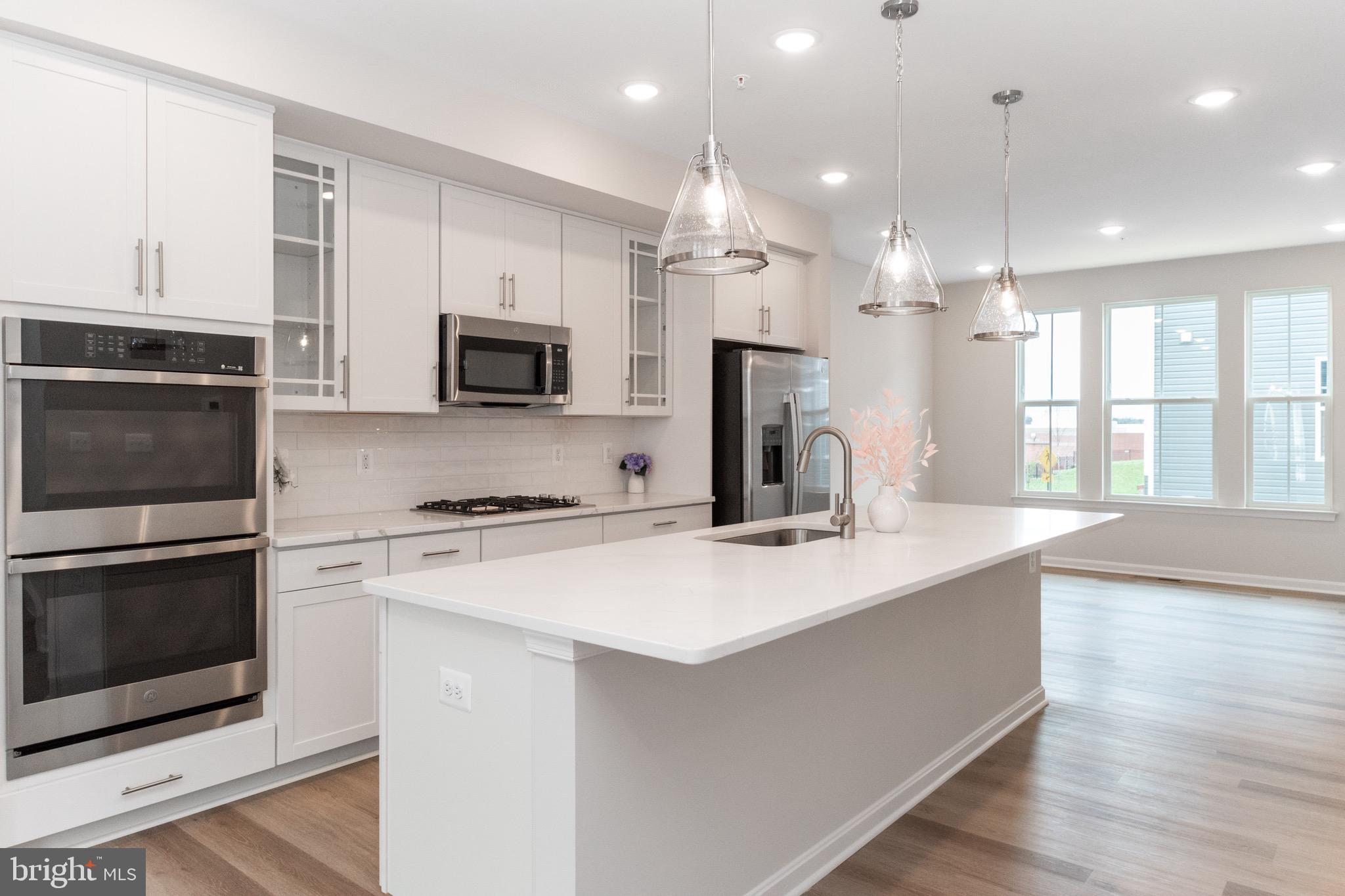 TOWNS AT MARKET COMMONS - Residential Lease