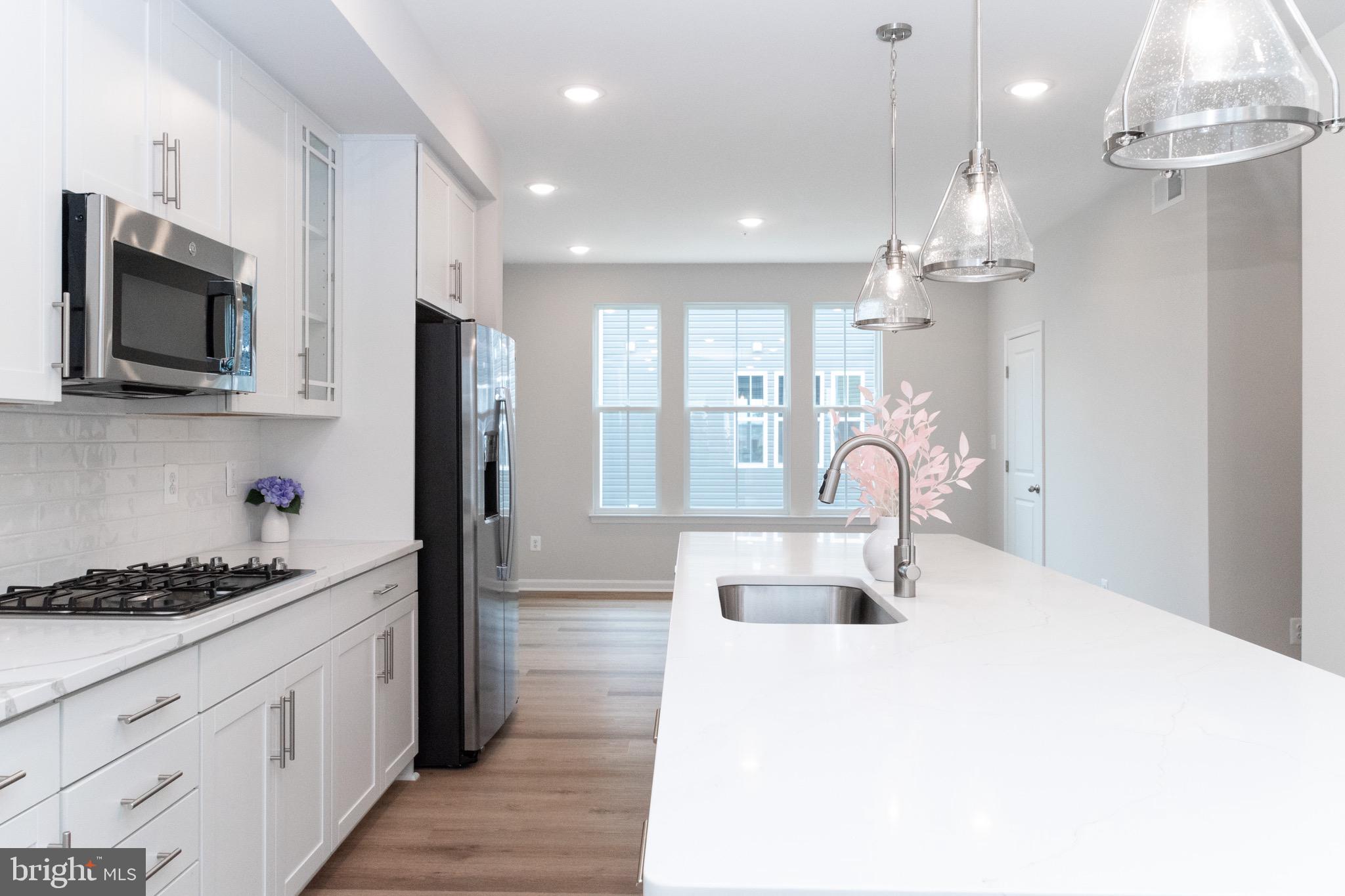 TOWNS AT MARKET COMMONS - Residential Lease