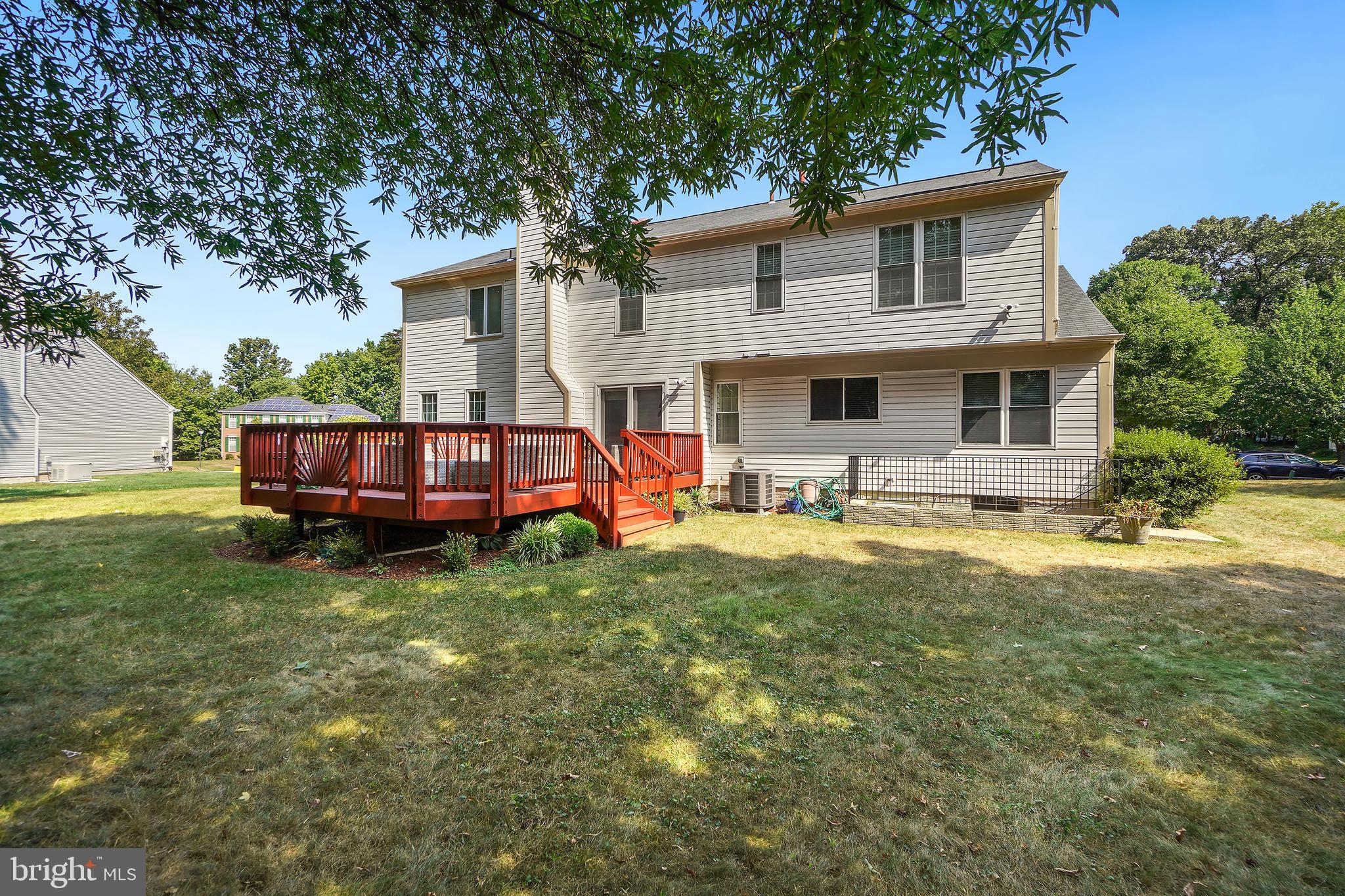 WHITE OAK MANOR - Residential Lease