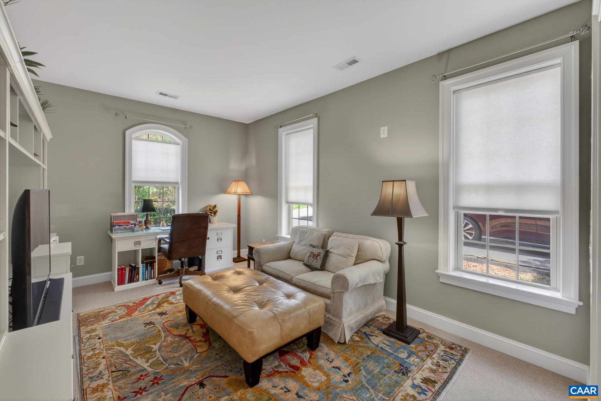 SPRING CREEK - Residential