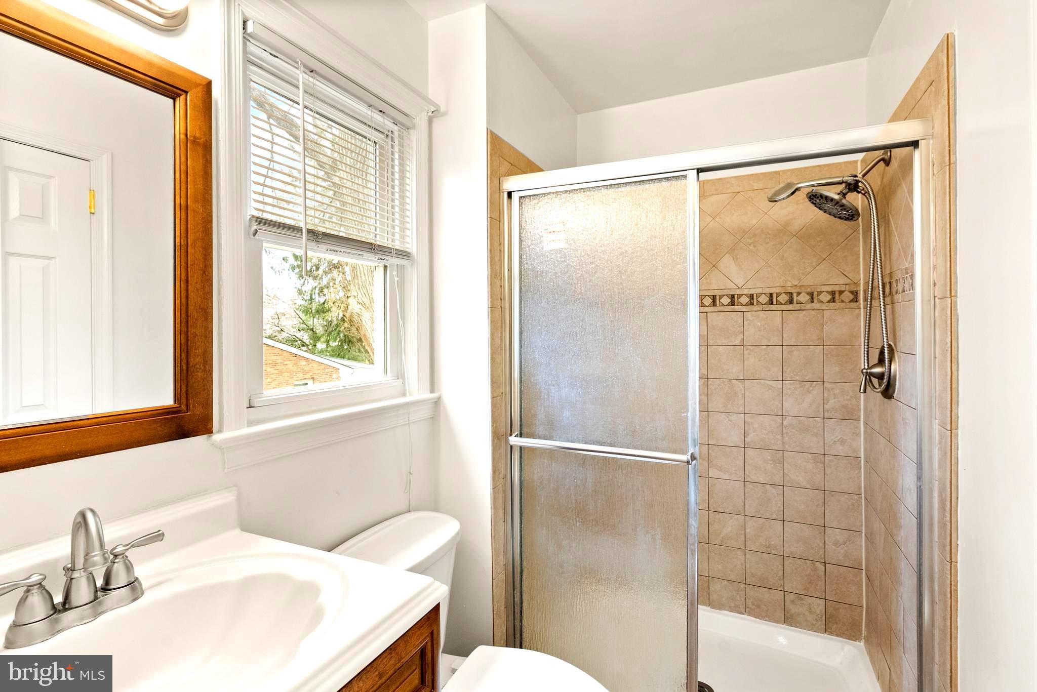 WEST MC LEAN - Residential Lease