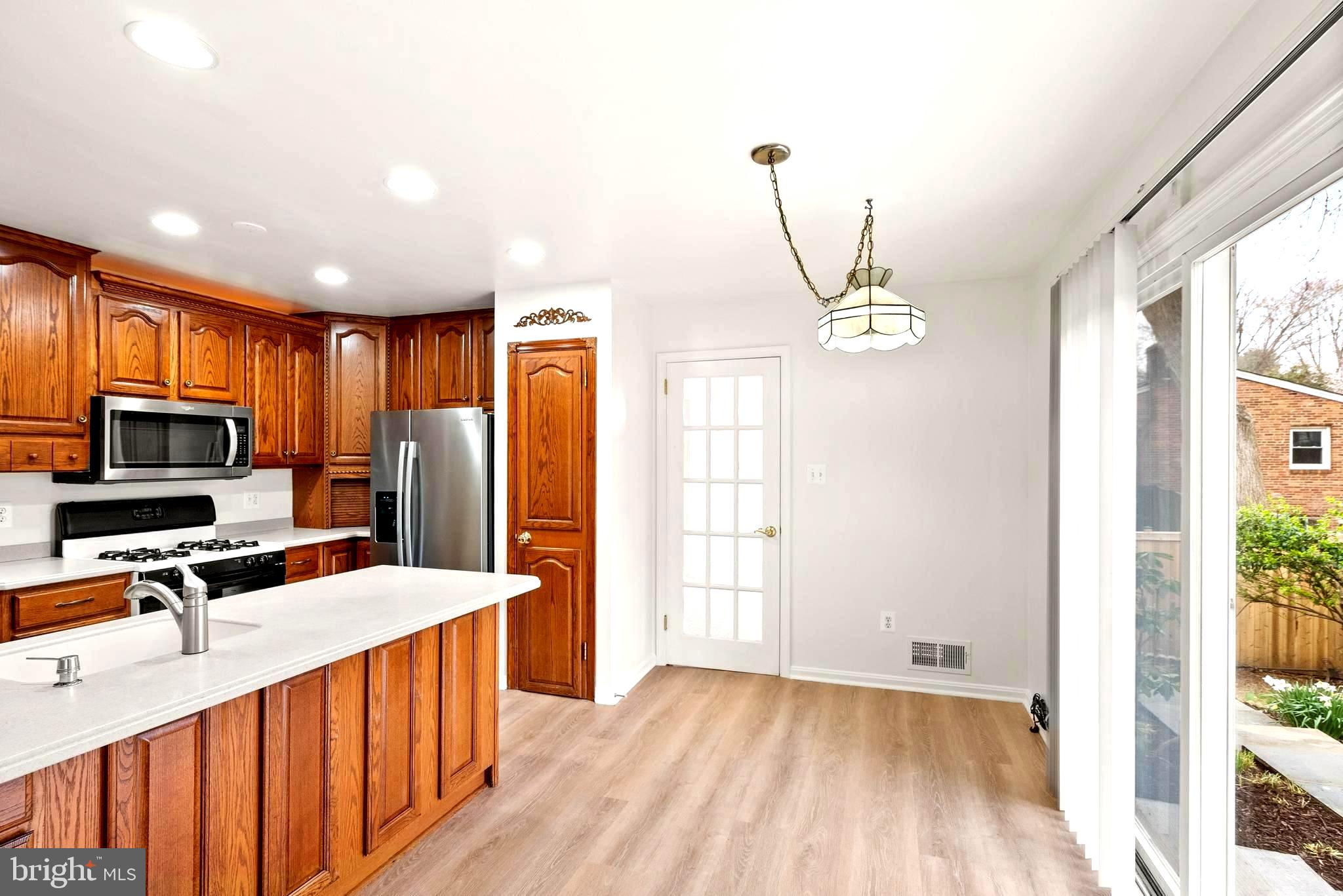 WEST MC LEAN - Residential Lease