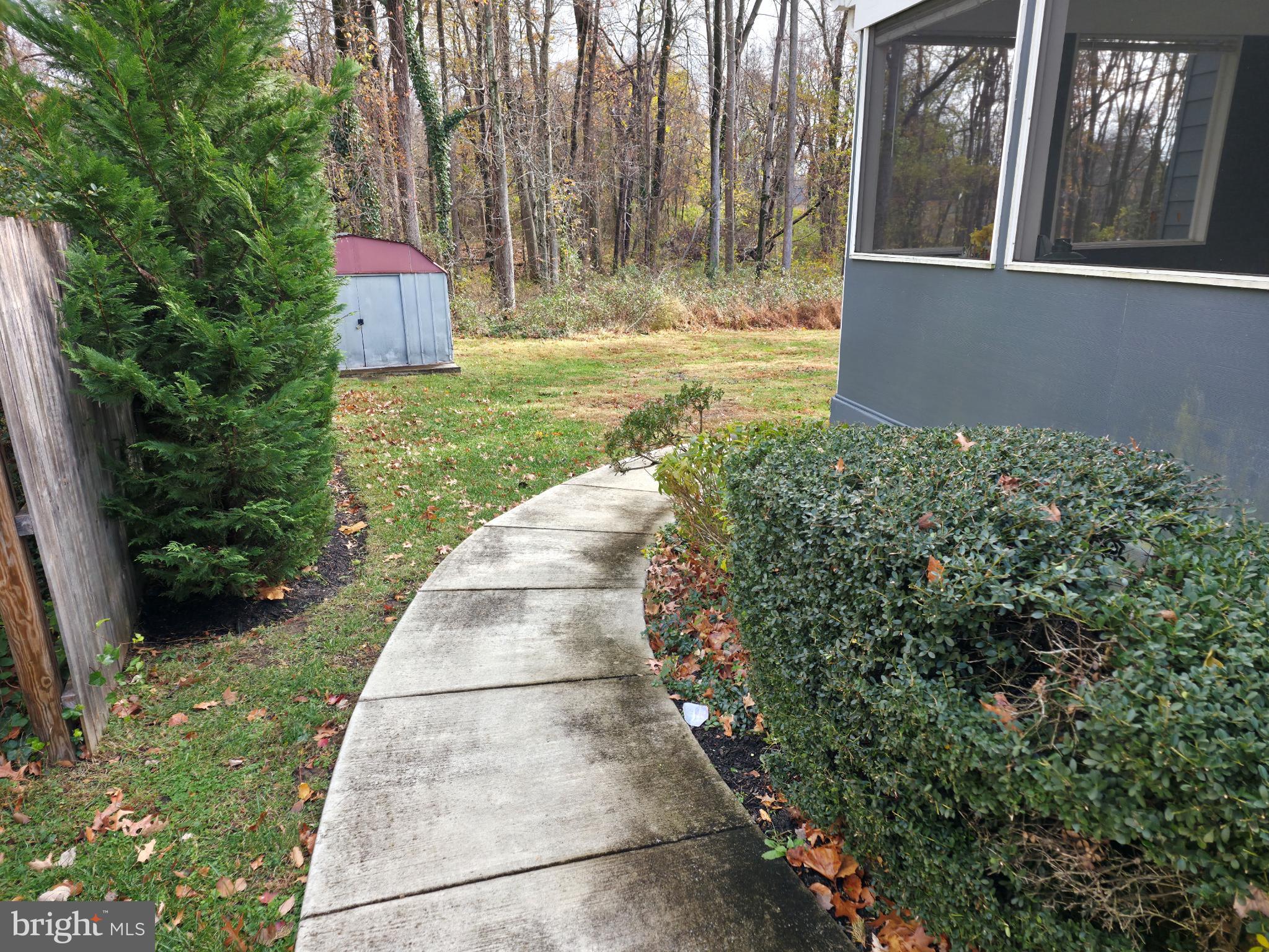 STONEYBROOKE - Residential Lease