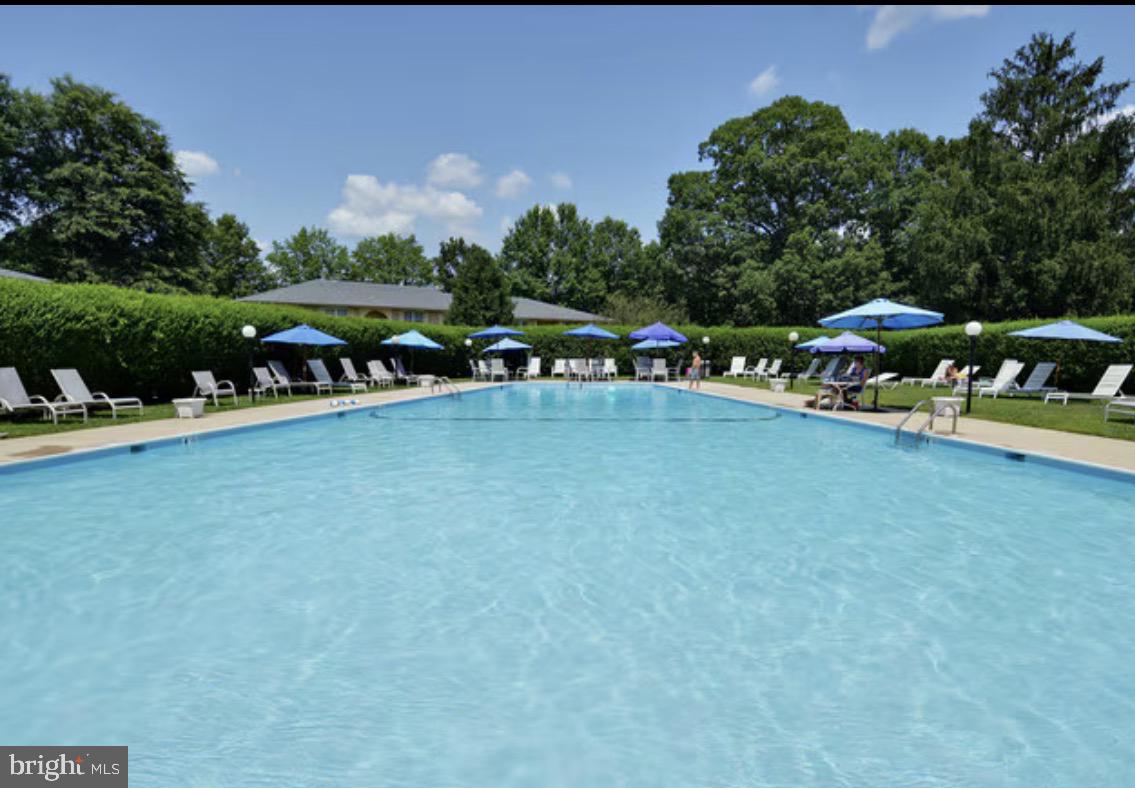 HICKORY HILLS - Residential