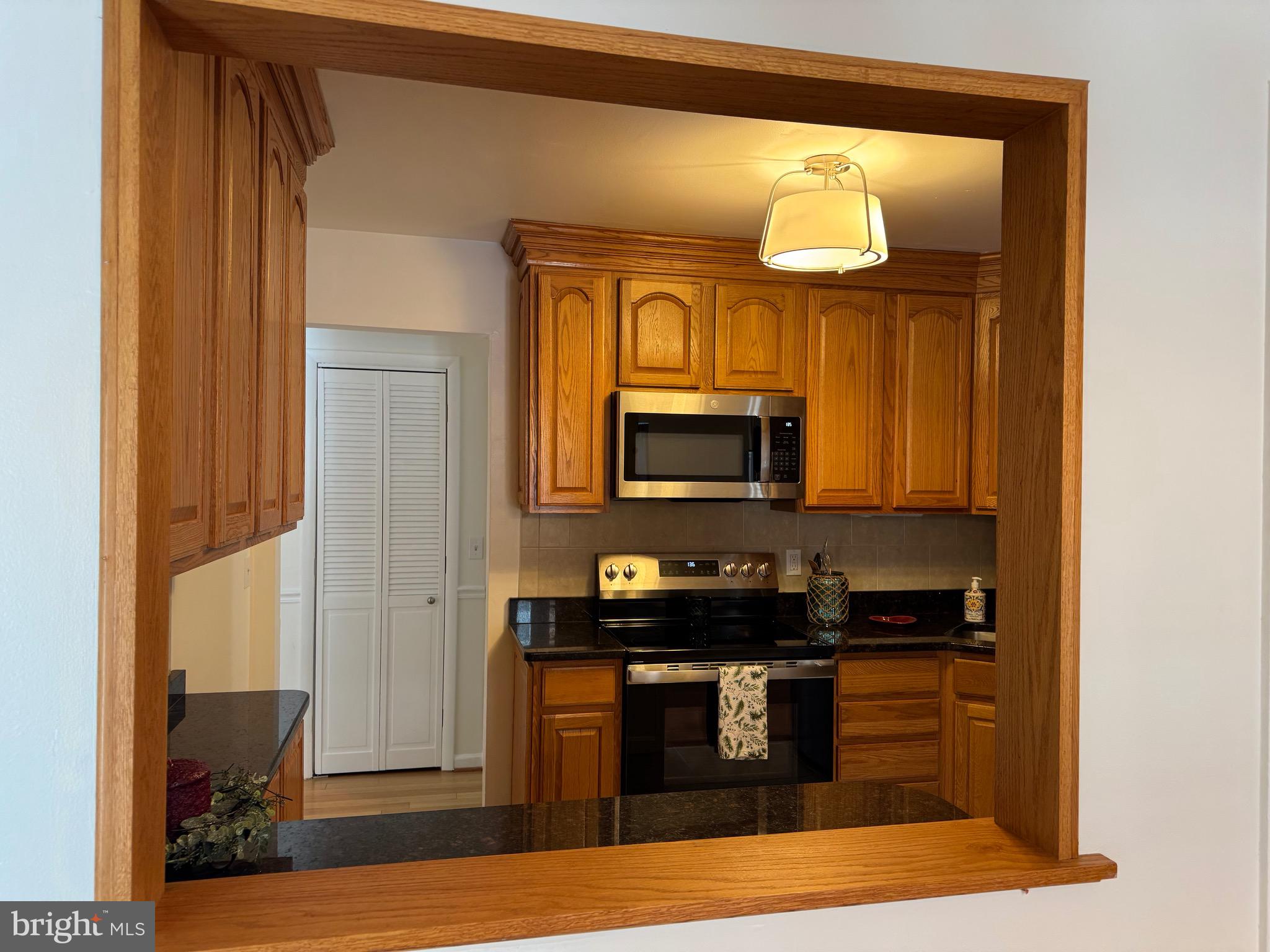 HICKORY HILLS - Residential