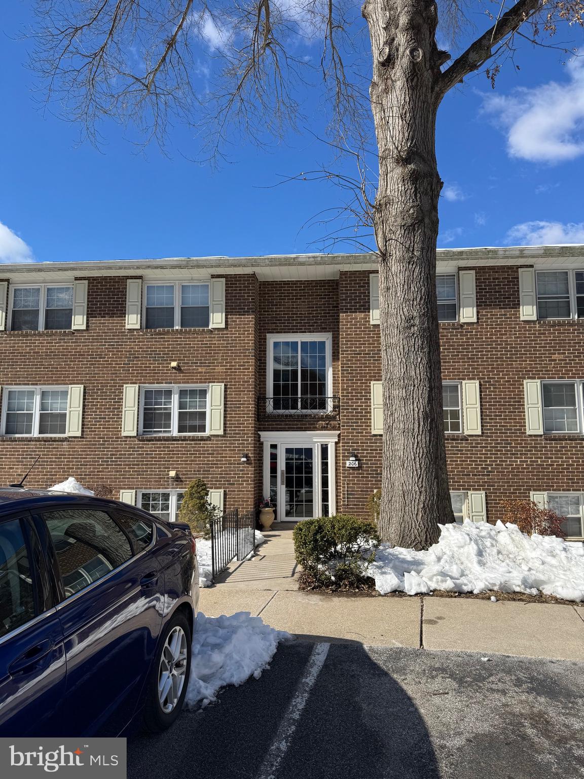 HICKORY HILLS - Residential