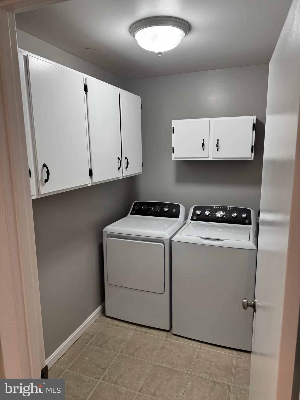 HICKORY HILLS - Residential