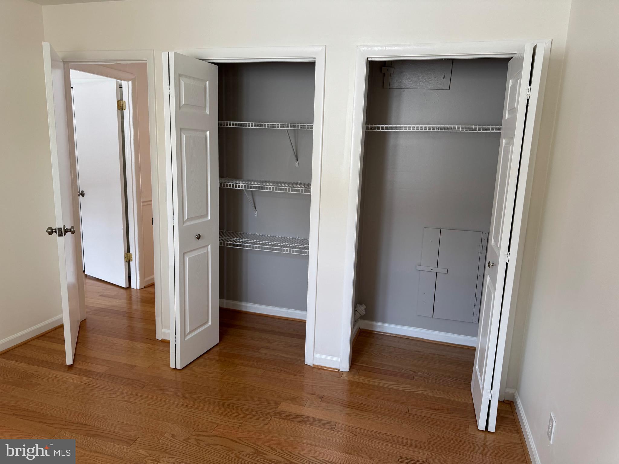 HICKORY HILLS - Residential