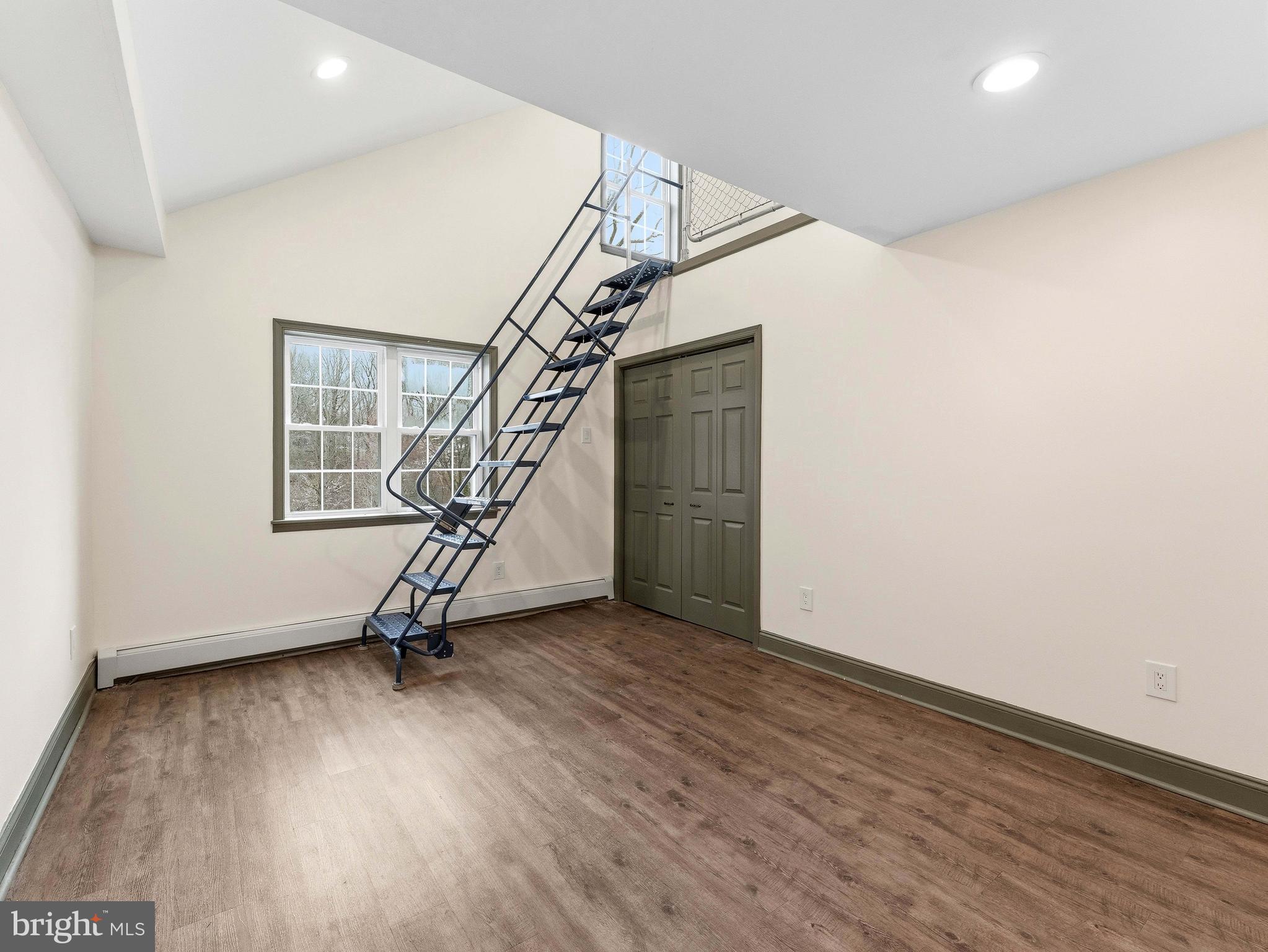 SPRINGFIELD - Residential