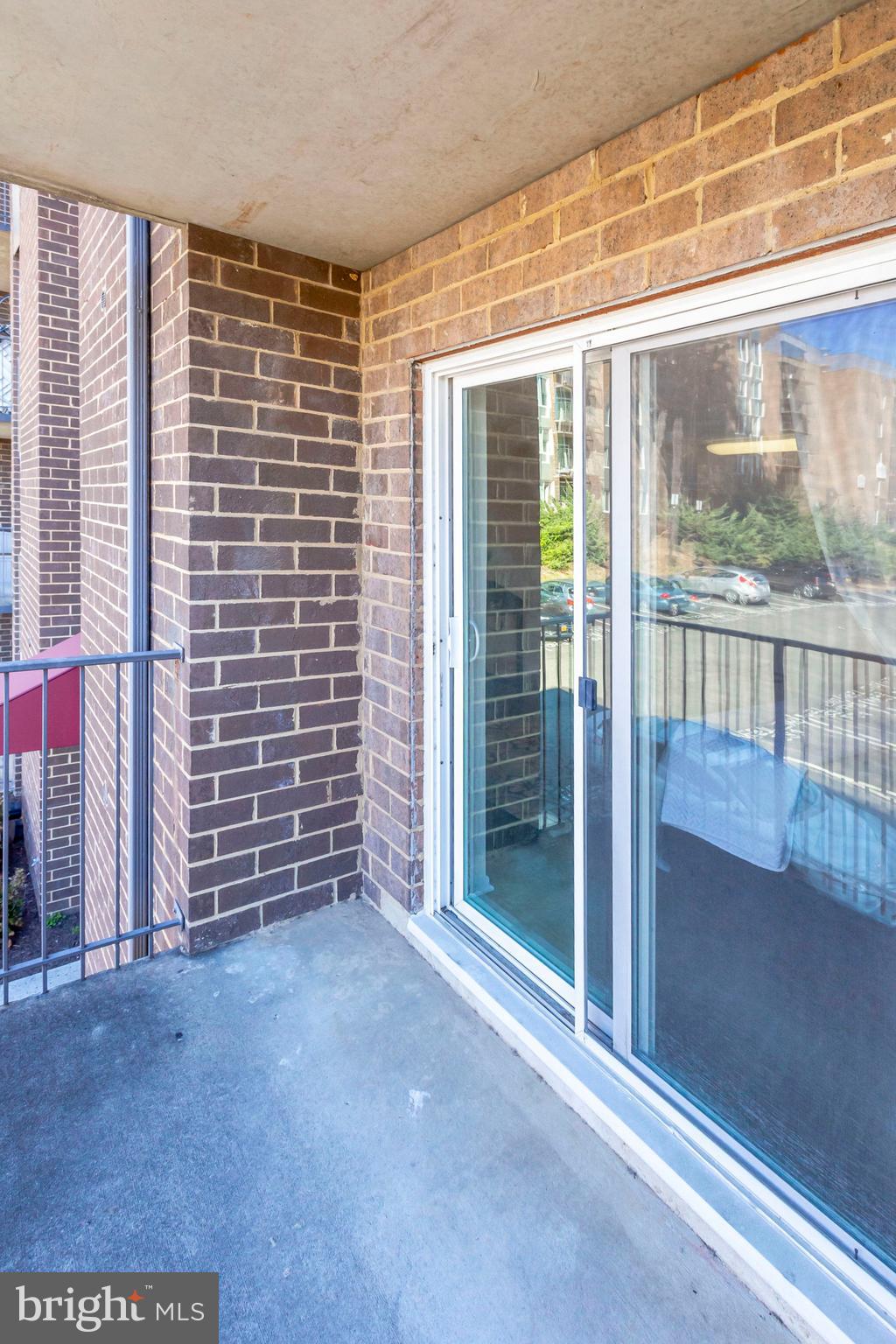 TWENTY-ONE - Residential