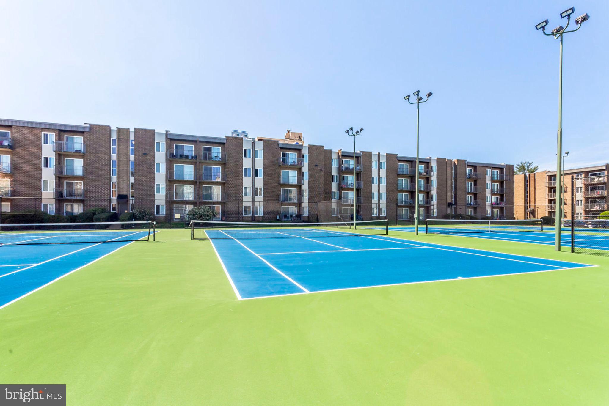 TWENTY-ONE - Residential