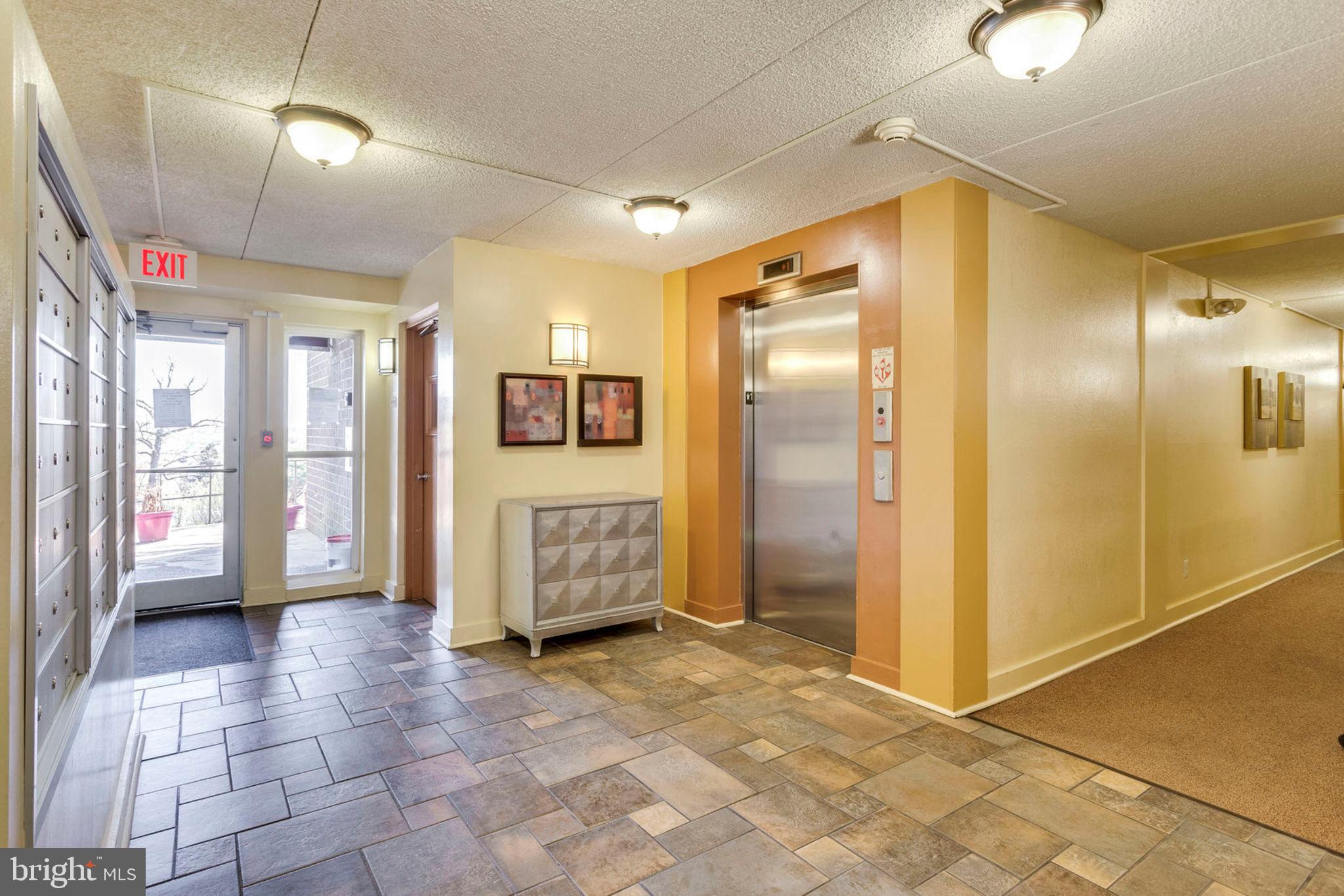 TWENTY-ONE - Residential