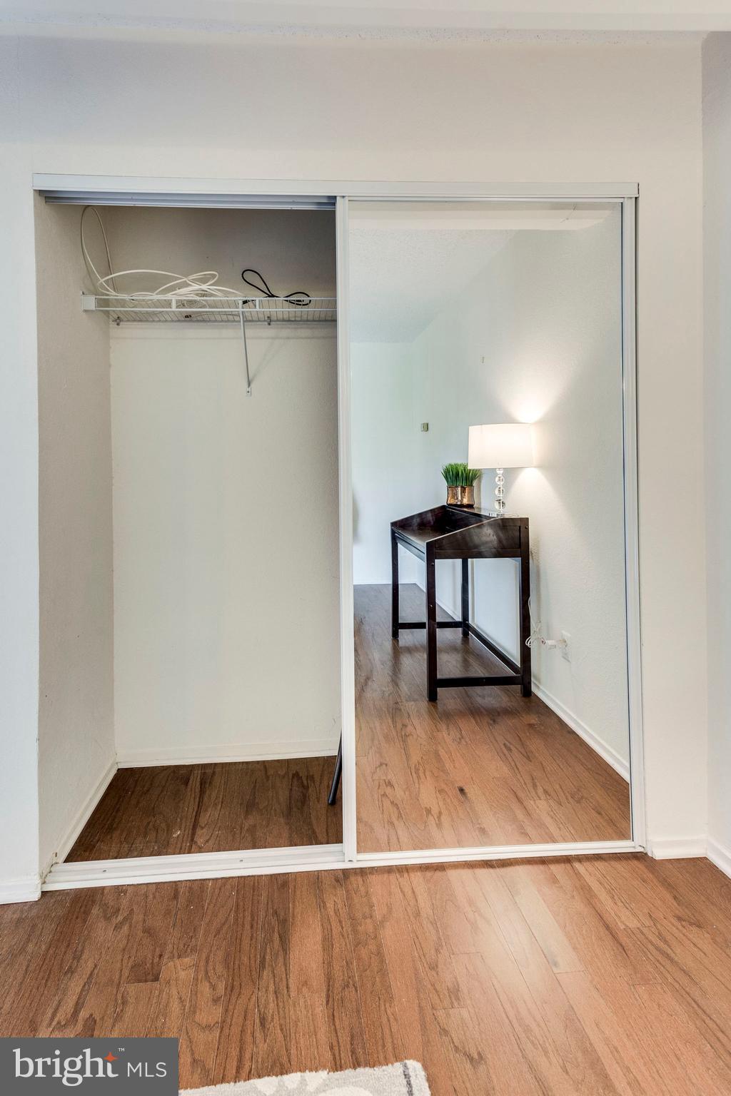 TWENTY-ONE - Residential