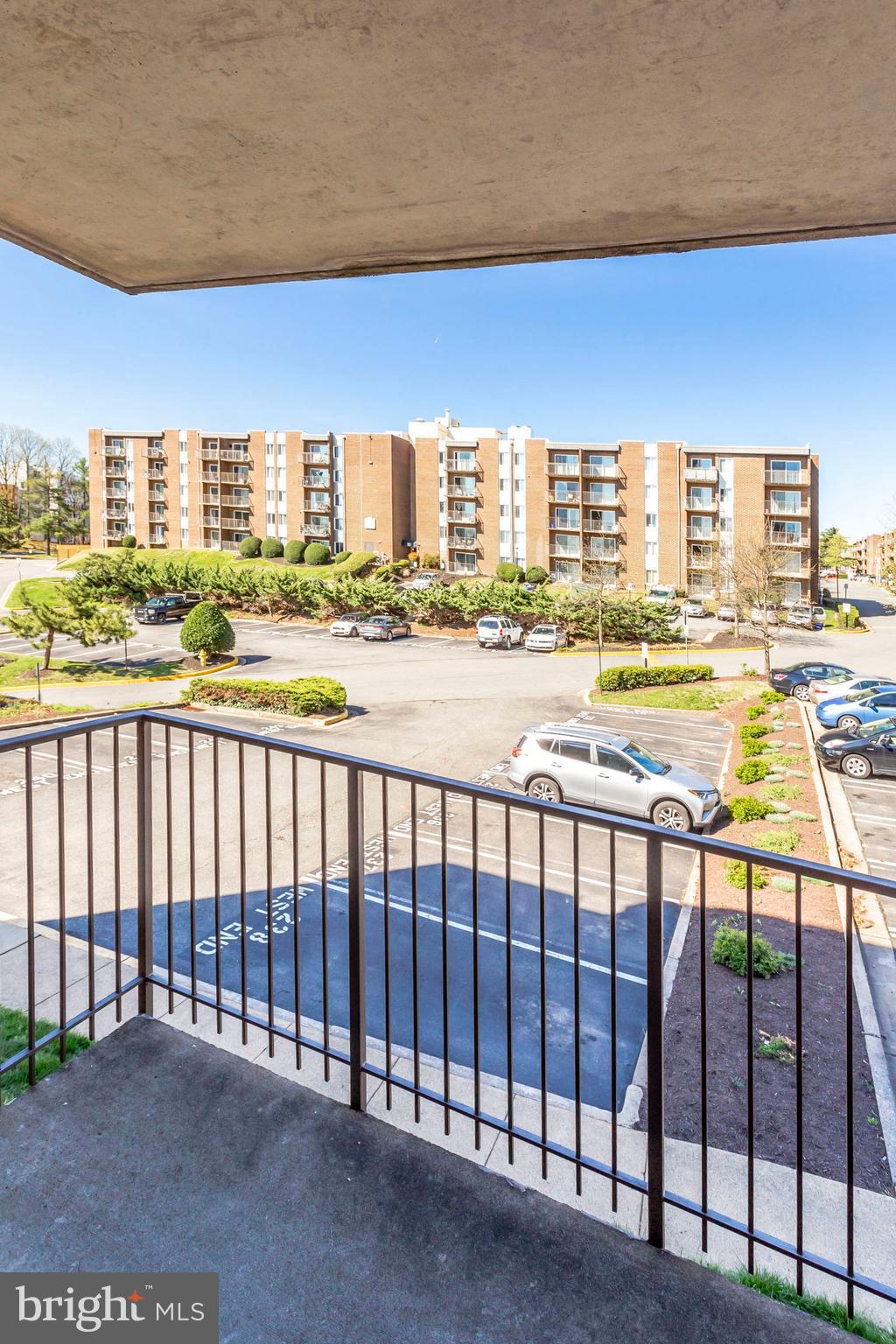 TWENTY-ONE - Residential