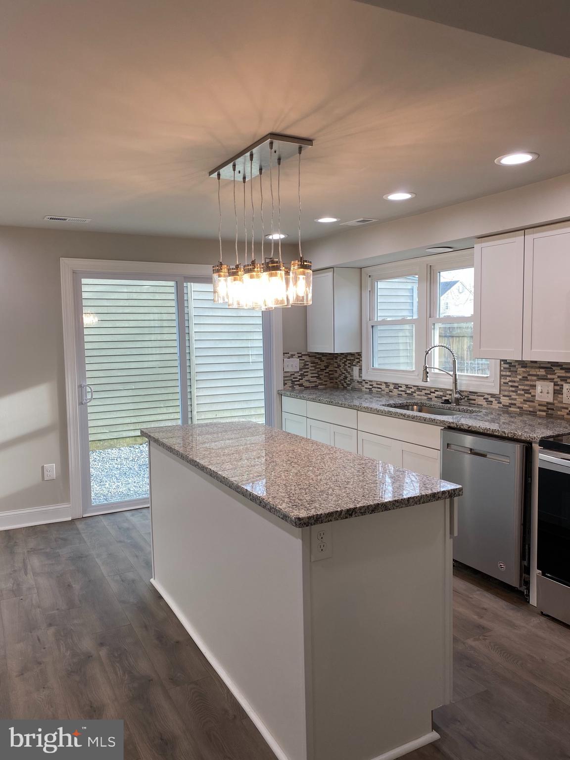 WILLOUGHBY WOODS - Residential