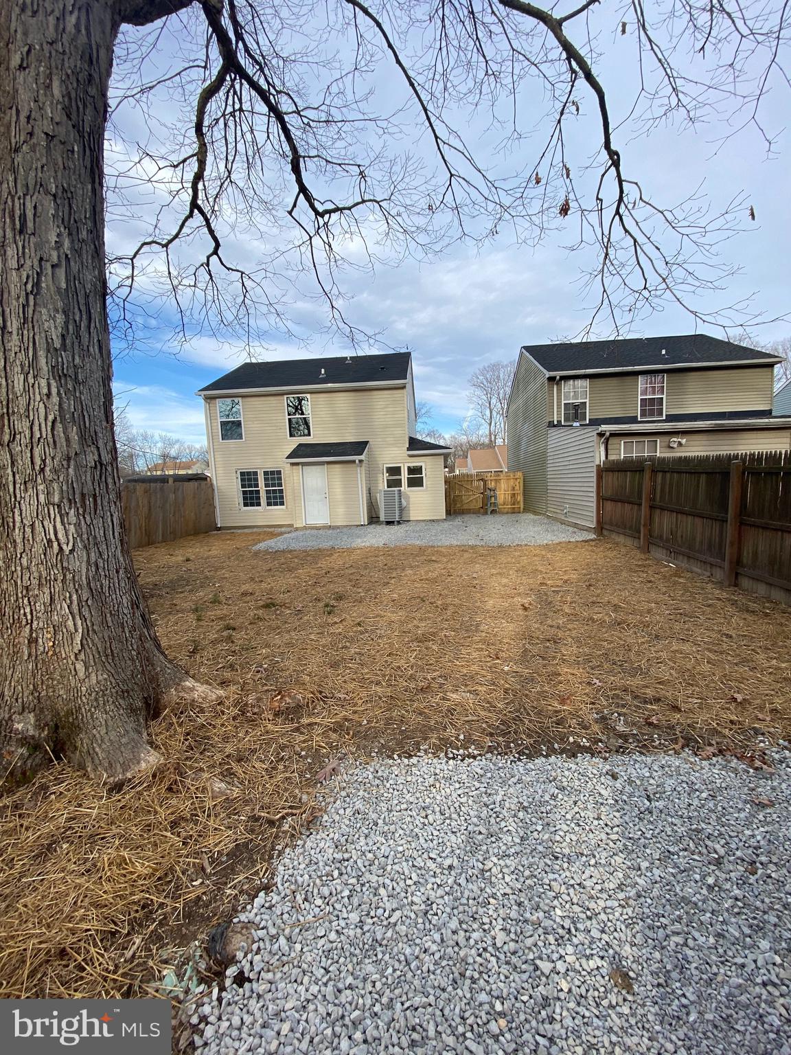 WILLOUGHBY WOODS - Residential