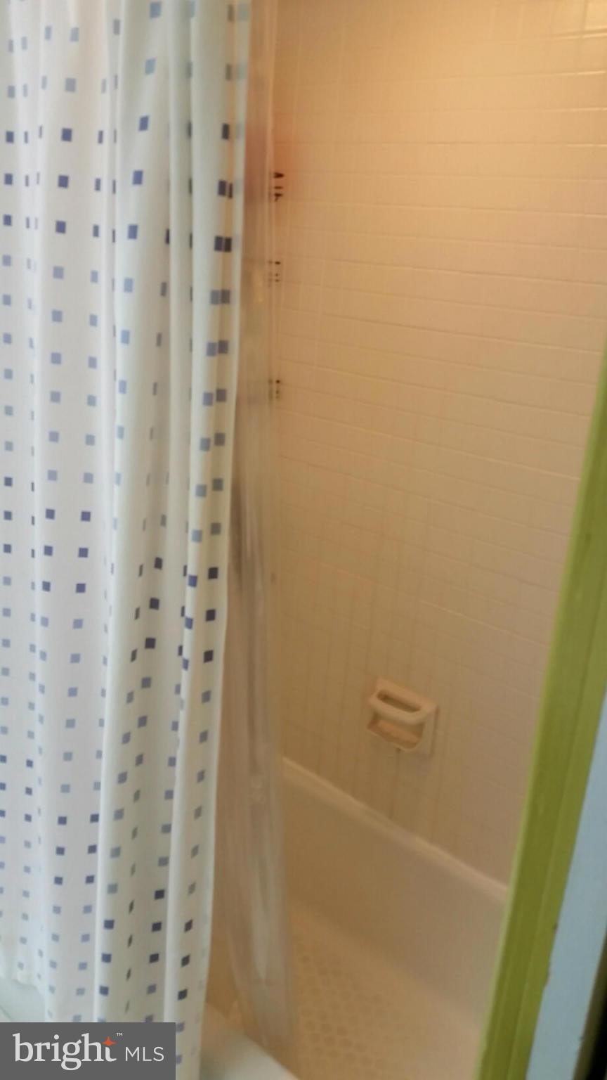 CHARLES VILLAGE - Residential