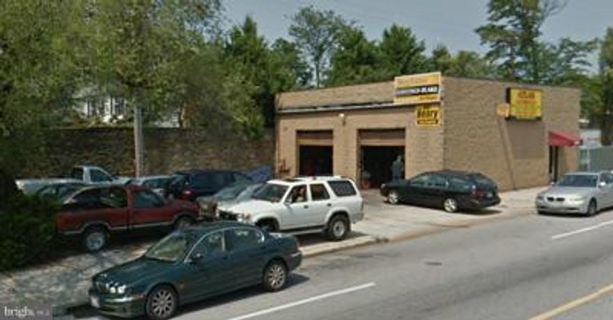 High Visibility Guilford automotive shop building. Tools and equipment are included in sale.  Automotive service business has been viable for decades.  Owner is retiring.