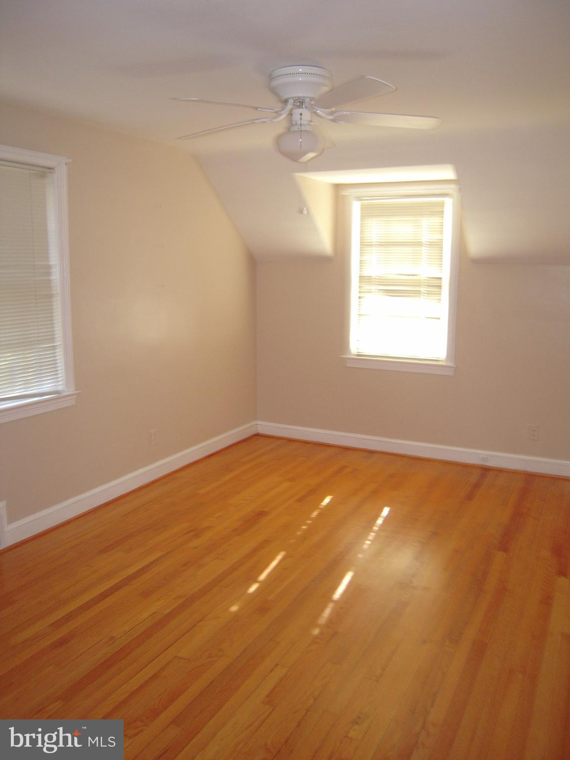 ROSEMONT PARK - Residential Lease