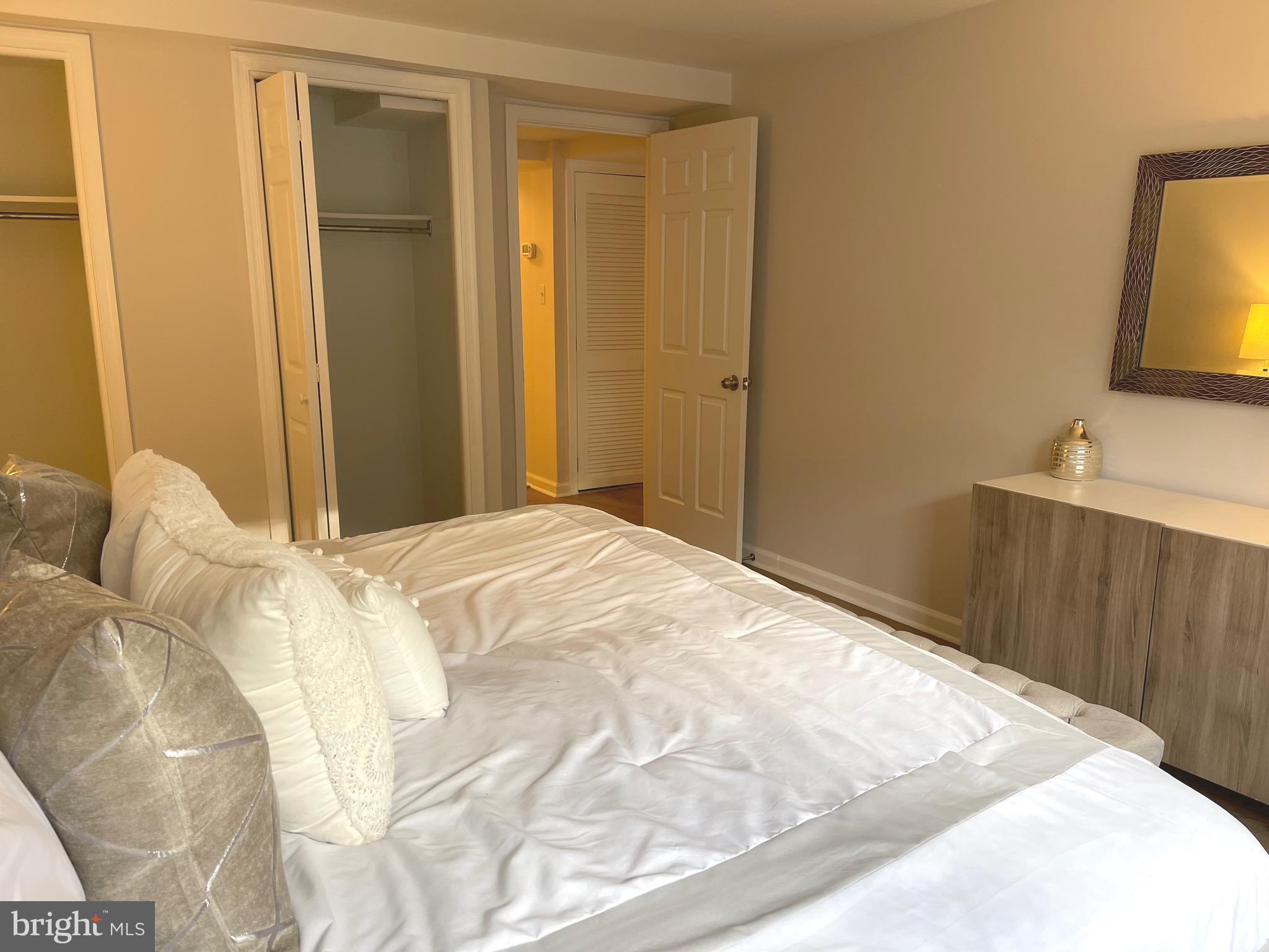 KENWOOD FOREST - Residential