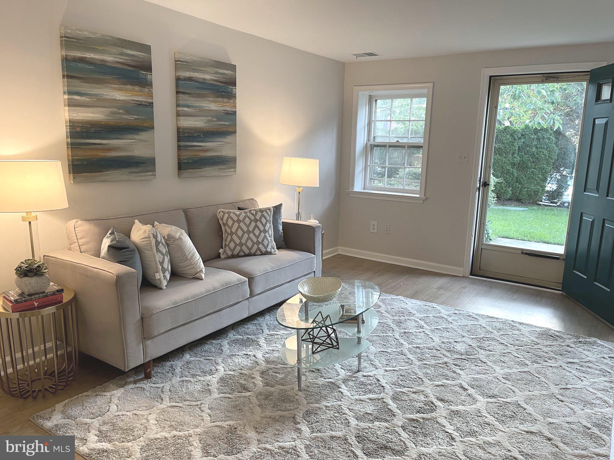 KENWOOD FOREST - Residential