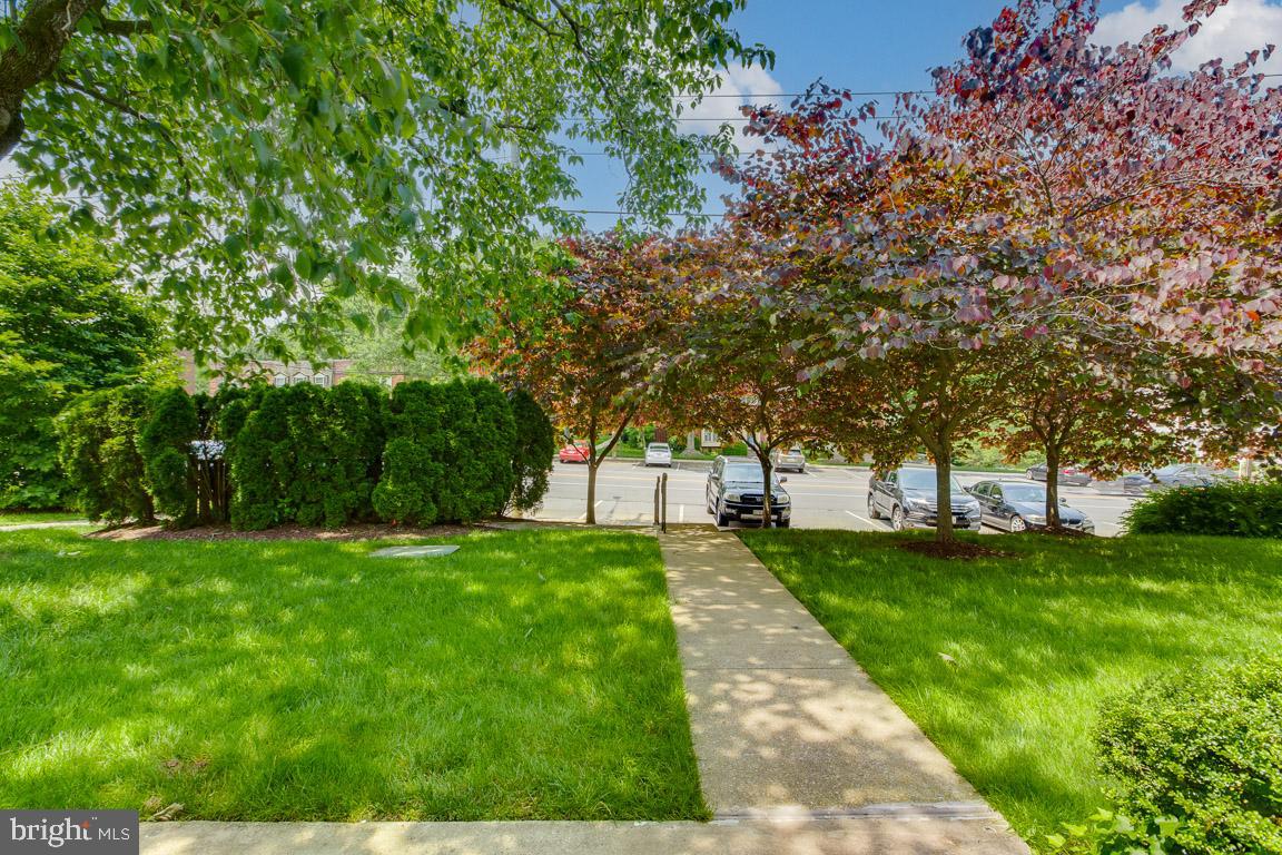 KENWOOD FOREST - Residential