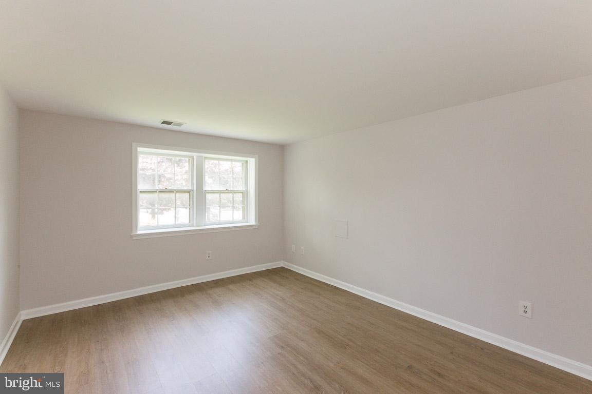 KENWOOD FOREST - Residential