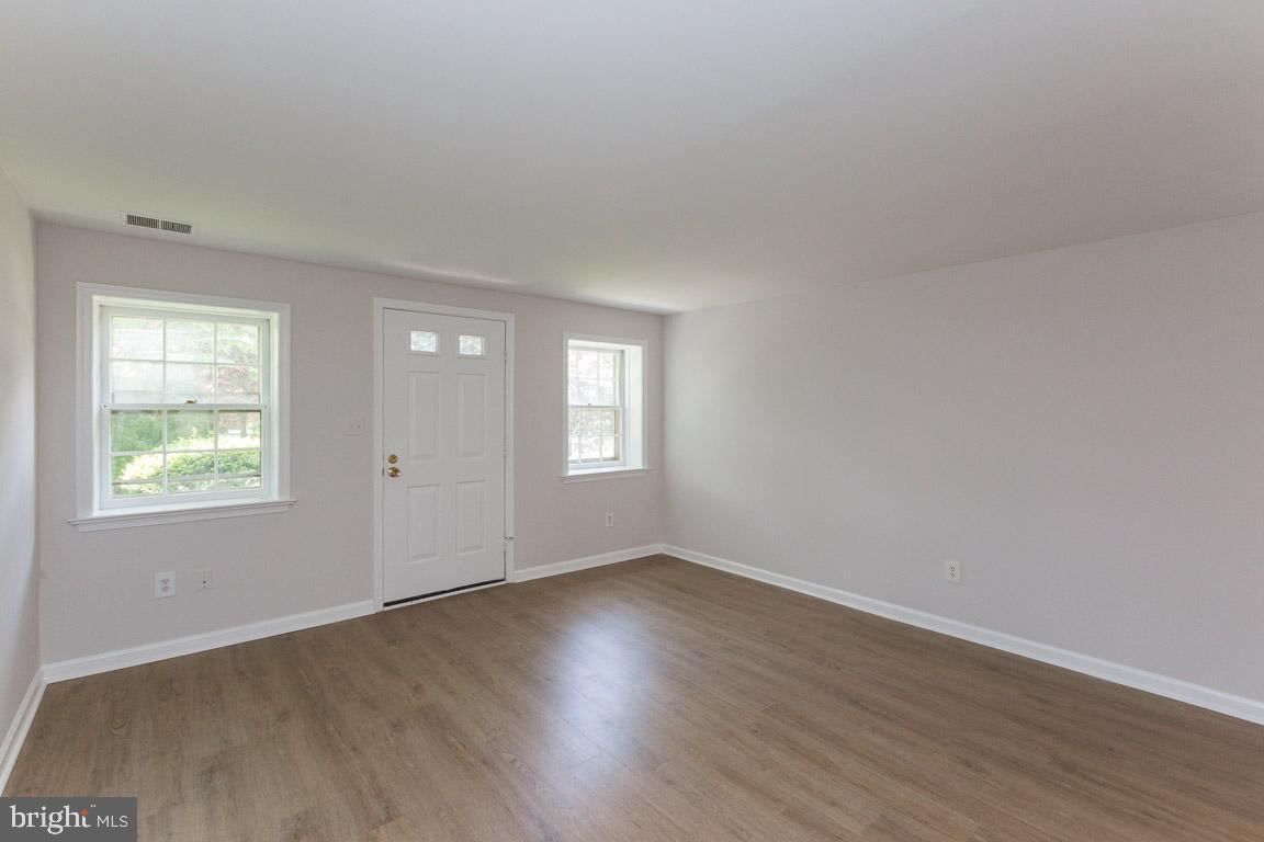 KENWOOD FOREST - Residential