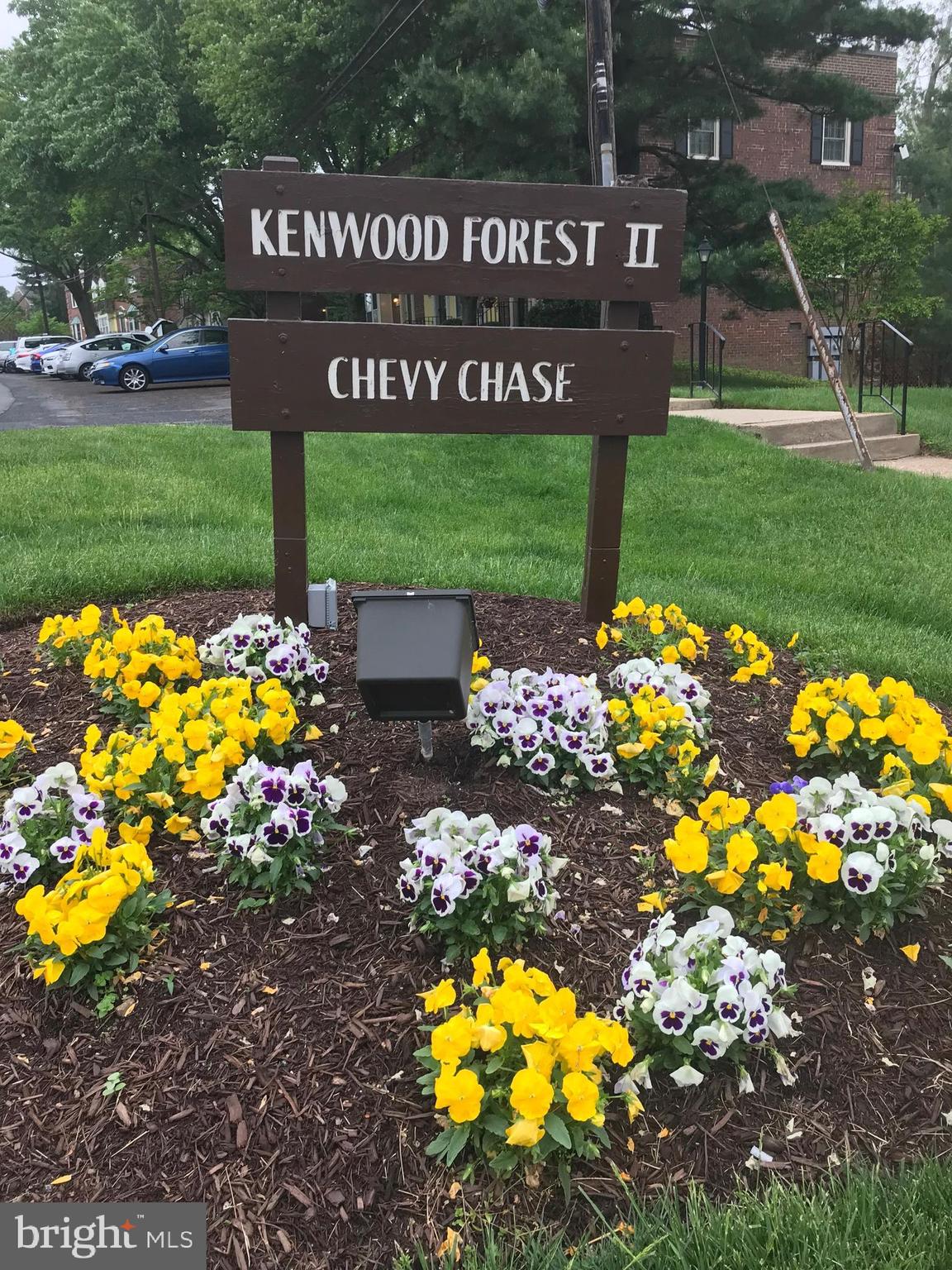 KENWOOD FOREST - Residential