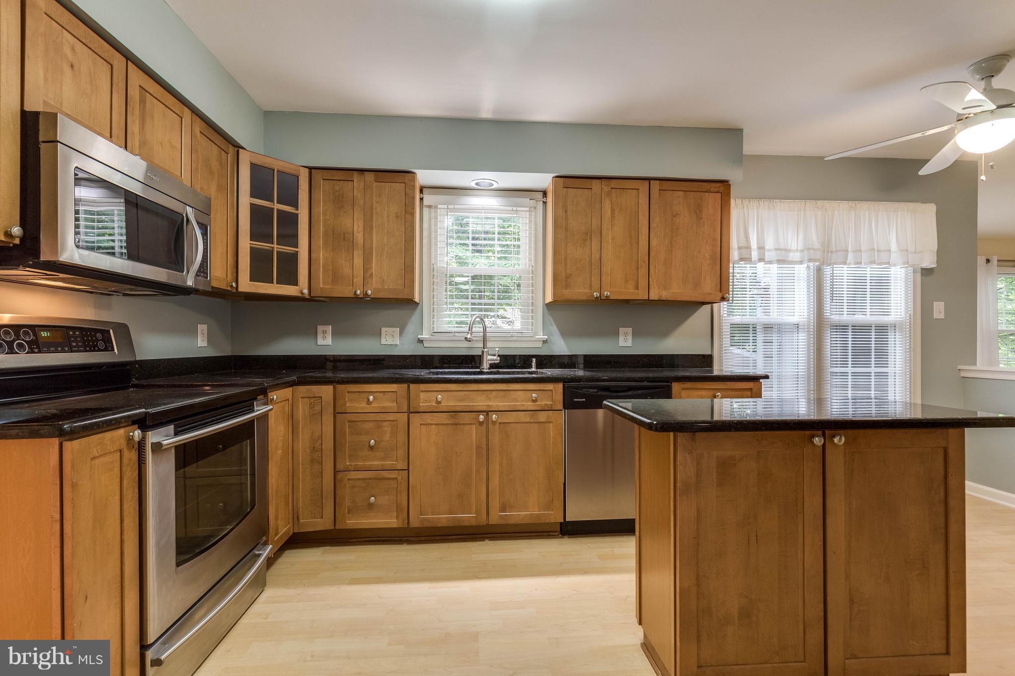 LAKE RIDGE - Residential