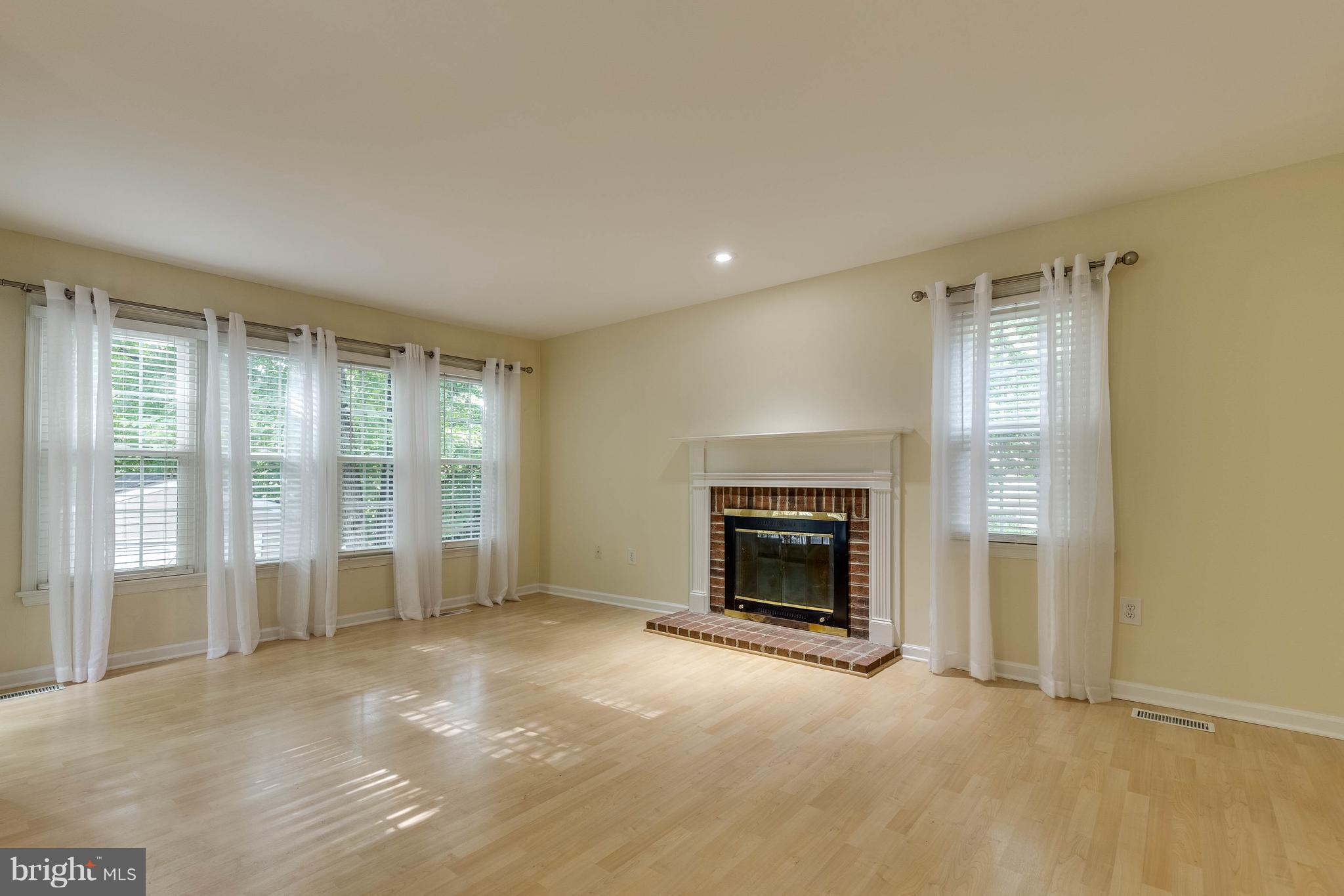 LAKE RIDGE - Residential