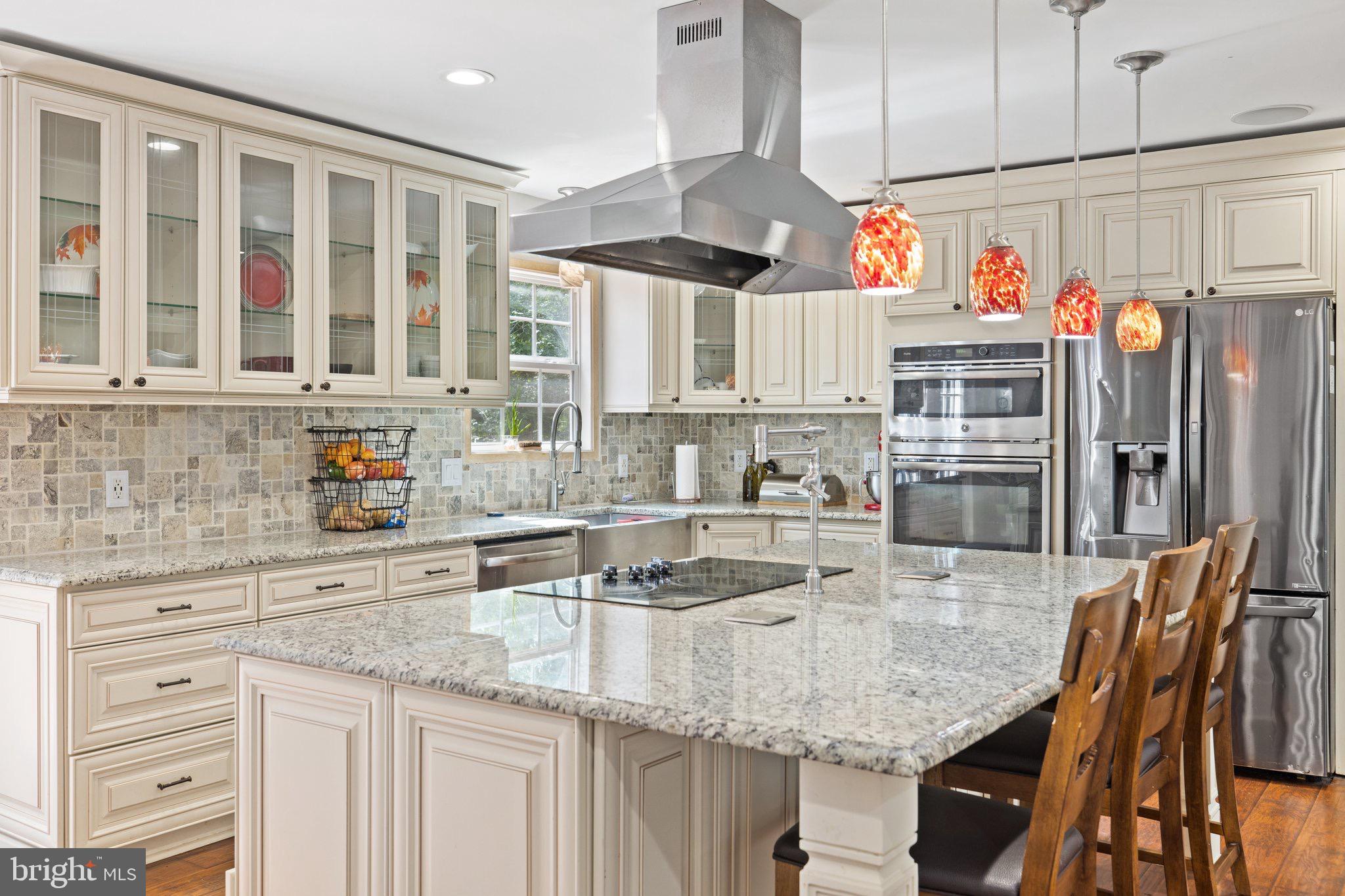 VISTA WOODS - Residential