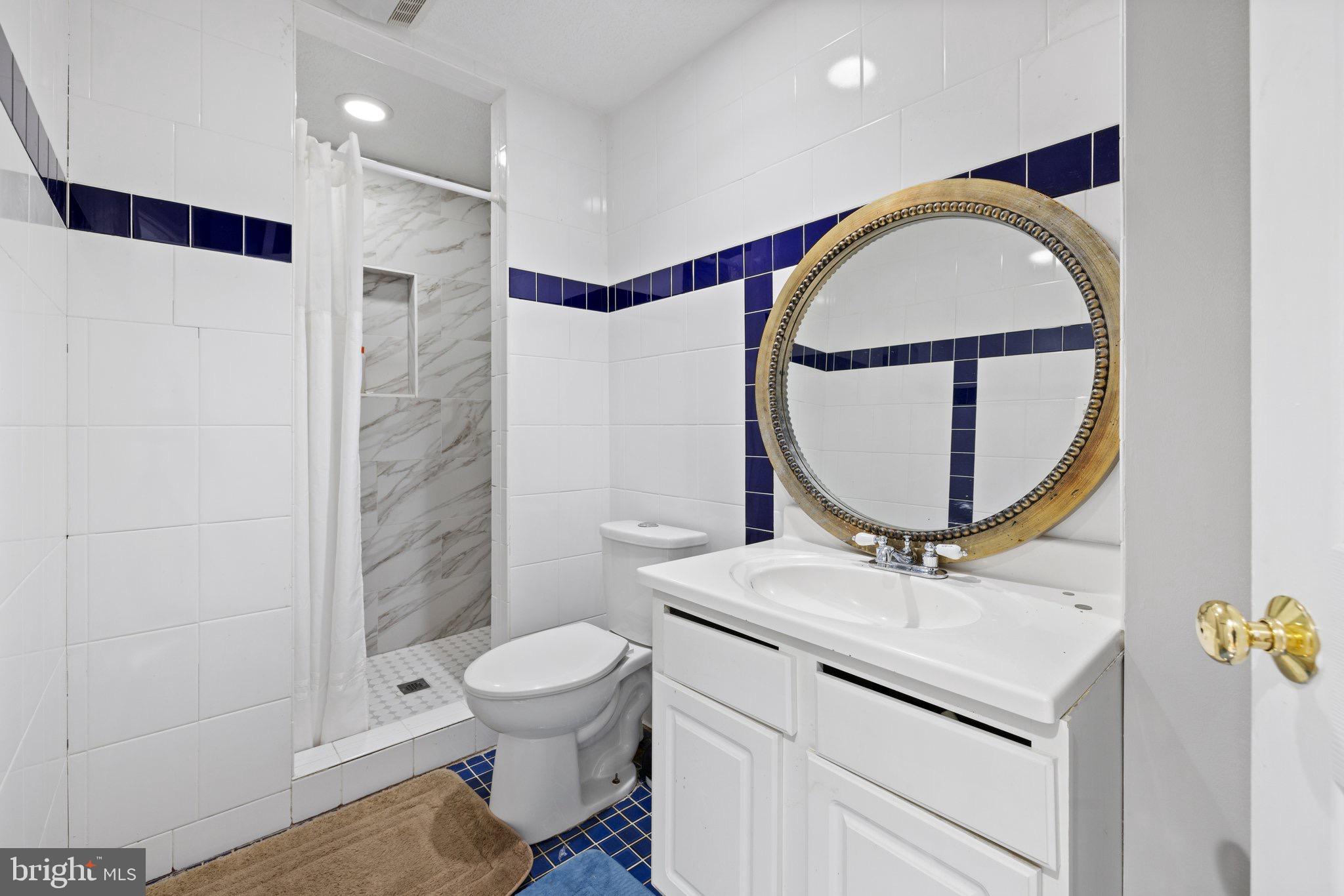 VISTA WOODS - Residential