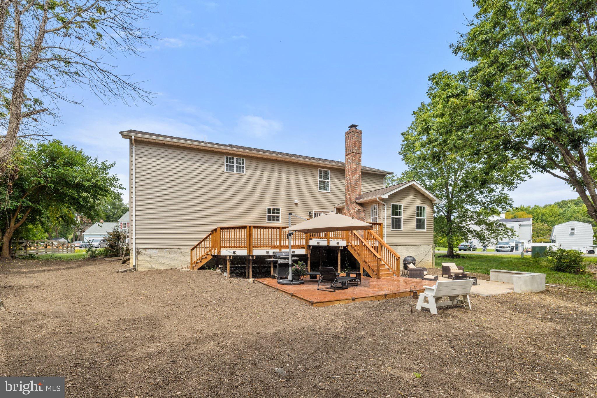 VISTA WOODS - Residential