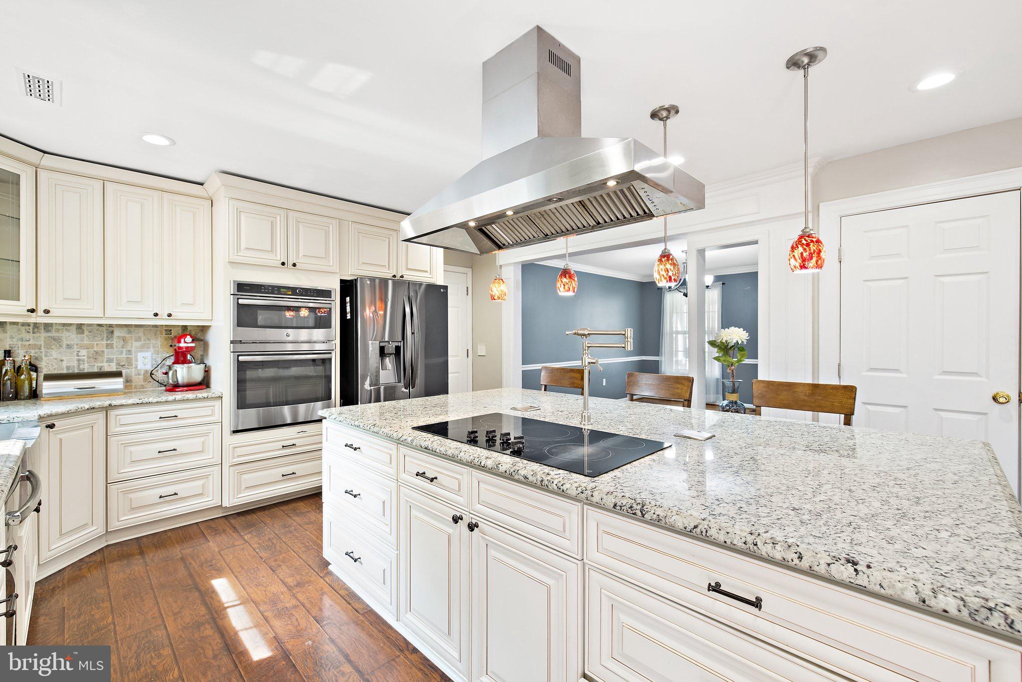 VISTA WOODS - Residential