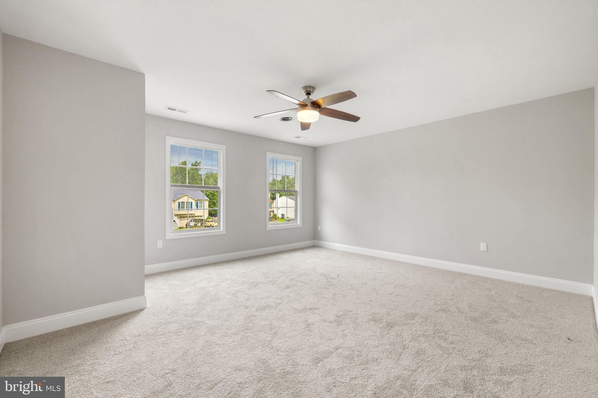 VISTA WOODS - Residential