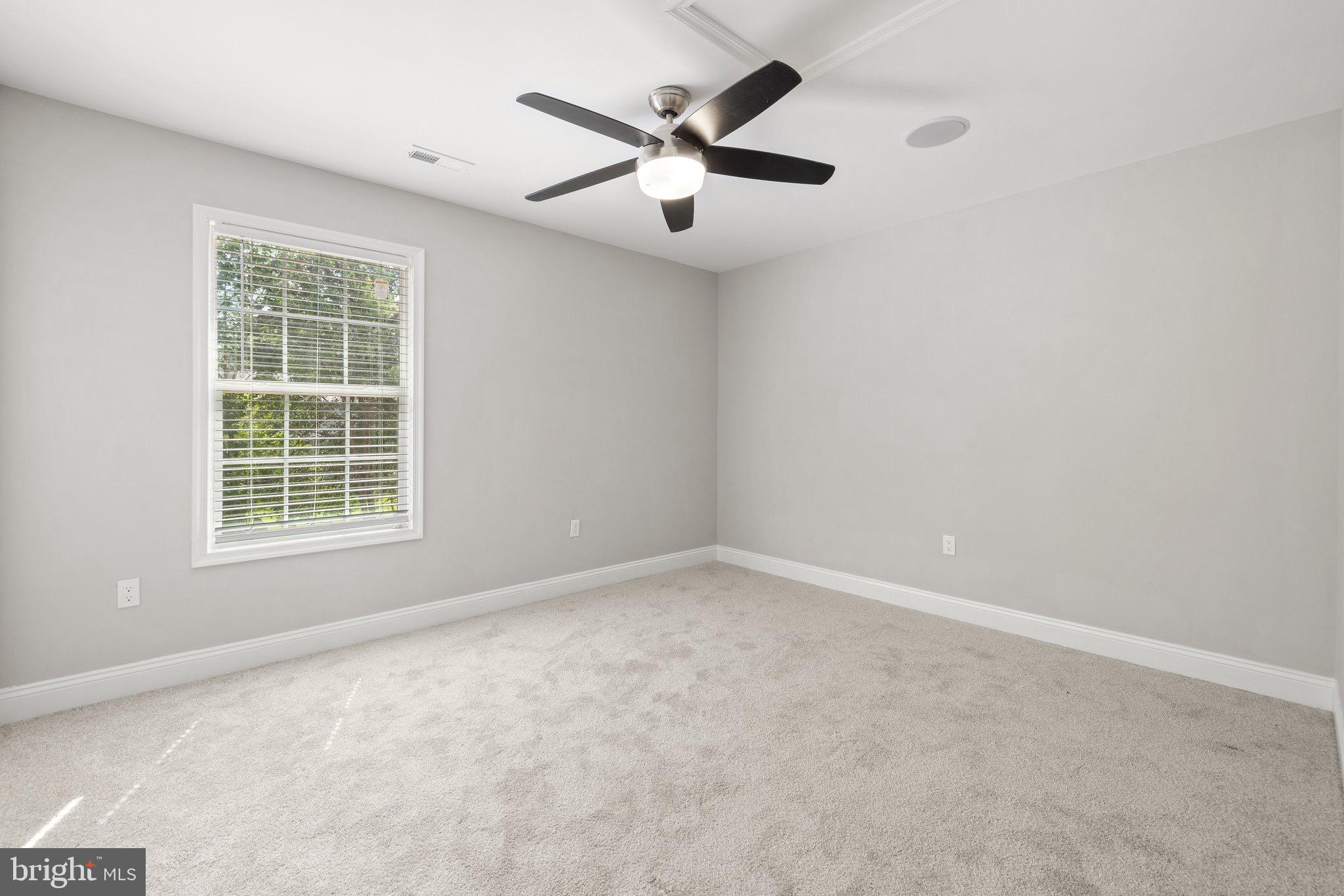 VISTA WOODS - Residential