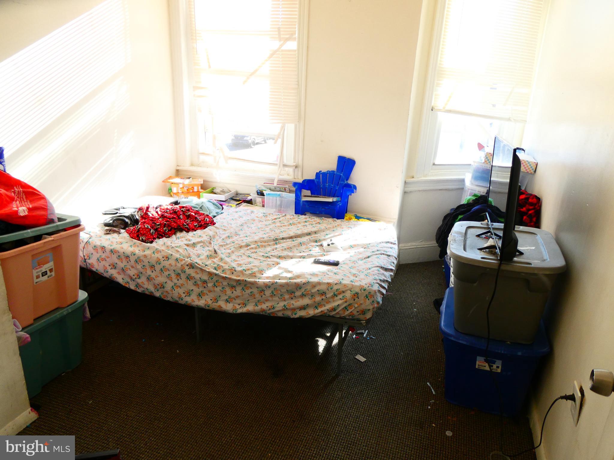 HUNTING PARK - Residential Income