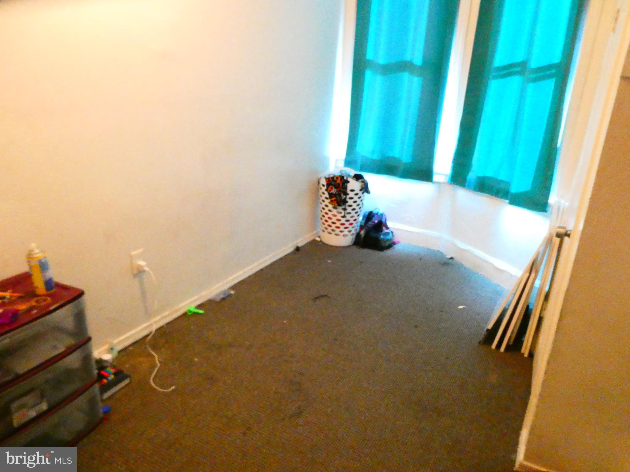 HUNTING PARK - Residential Income