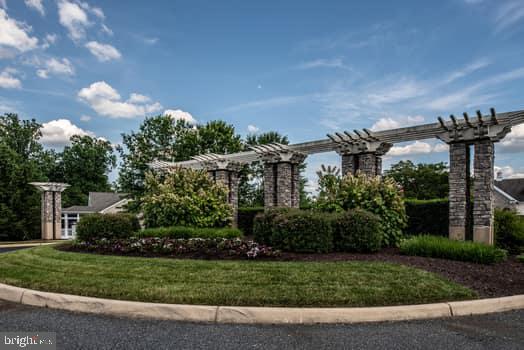 FALLS RUN - Residential