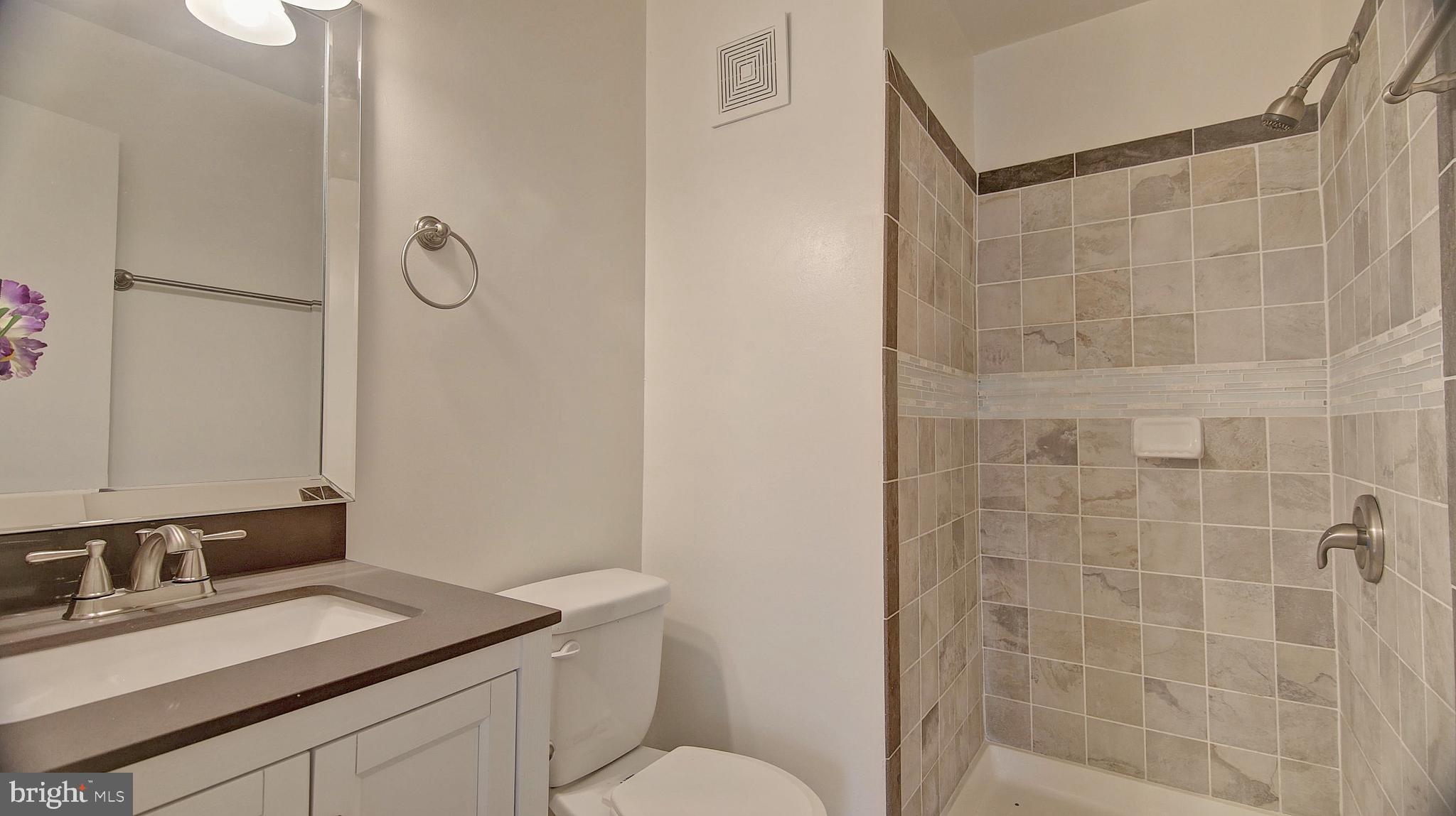 KEENE MILL WOODS - Residential