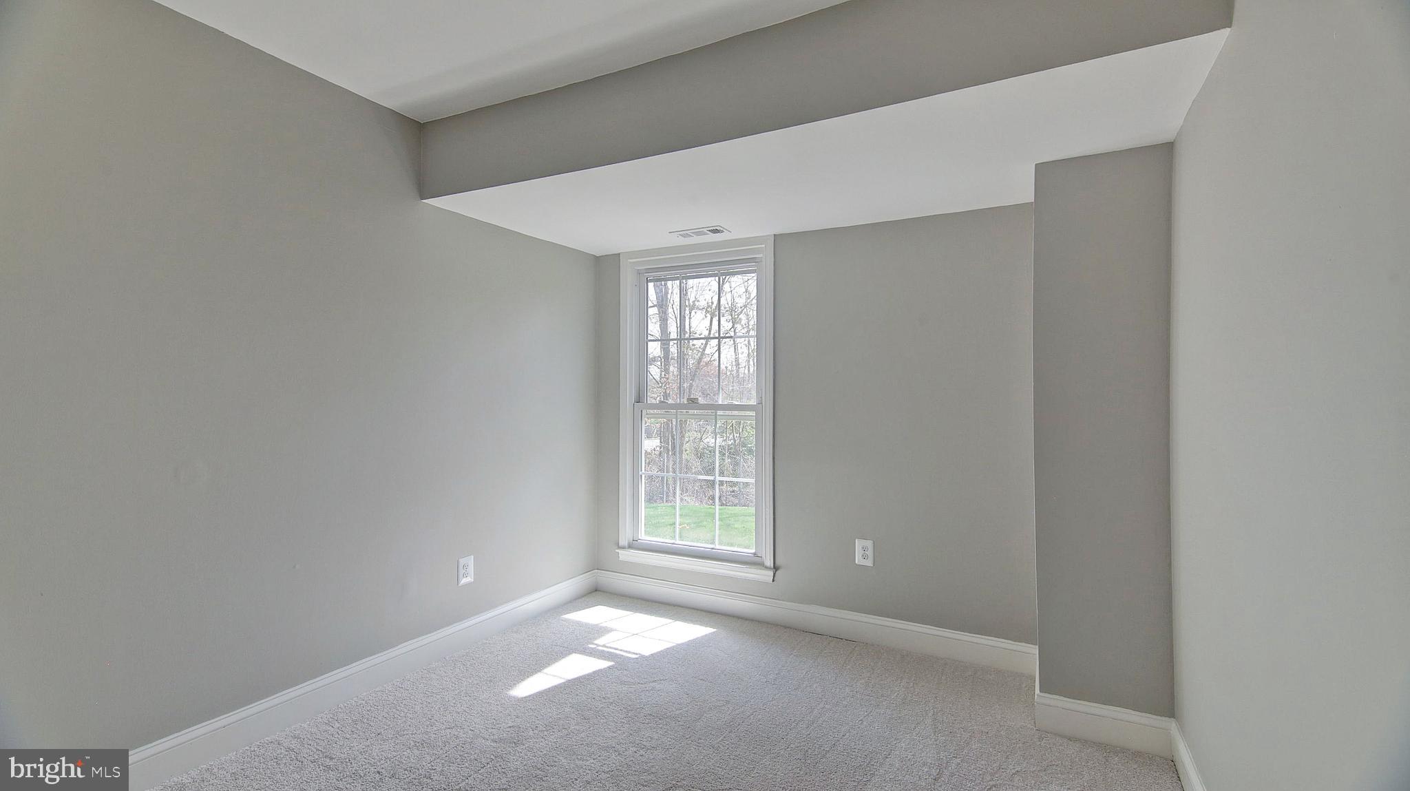 KEENE MILL WOODS - Residential