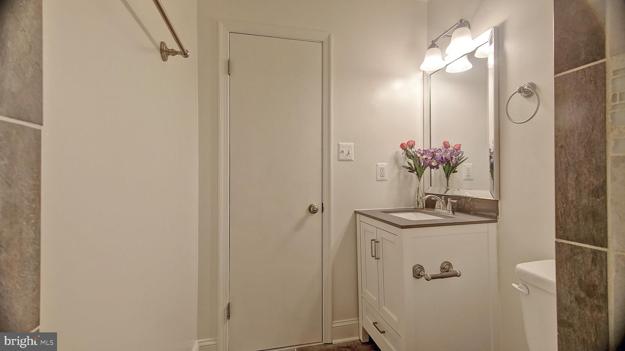 KEENE MILL WOODS - Residential