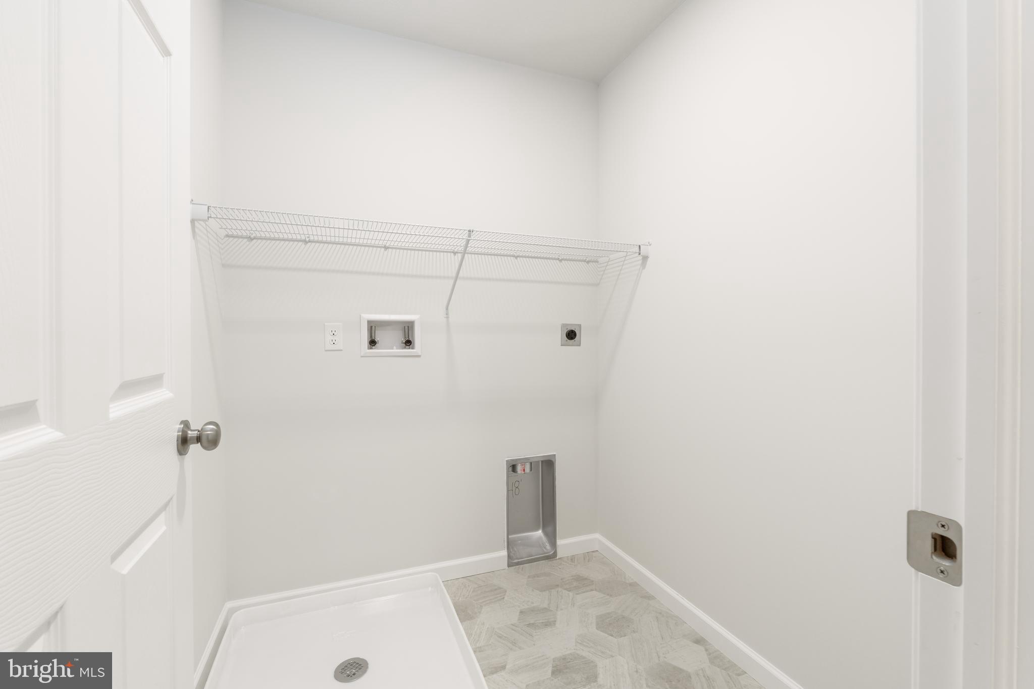 GRAYS POINTE - Residential