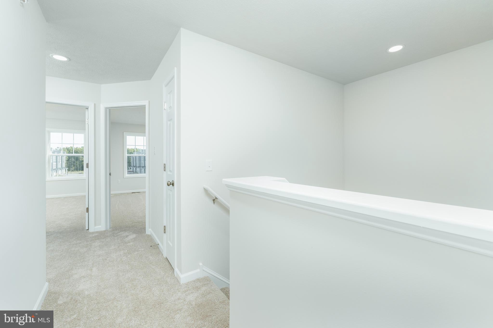 GRAYS POINTE - Residential